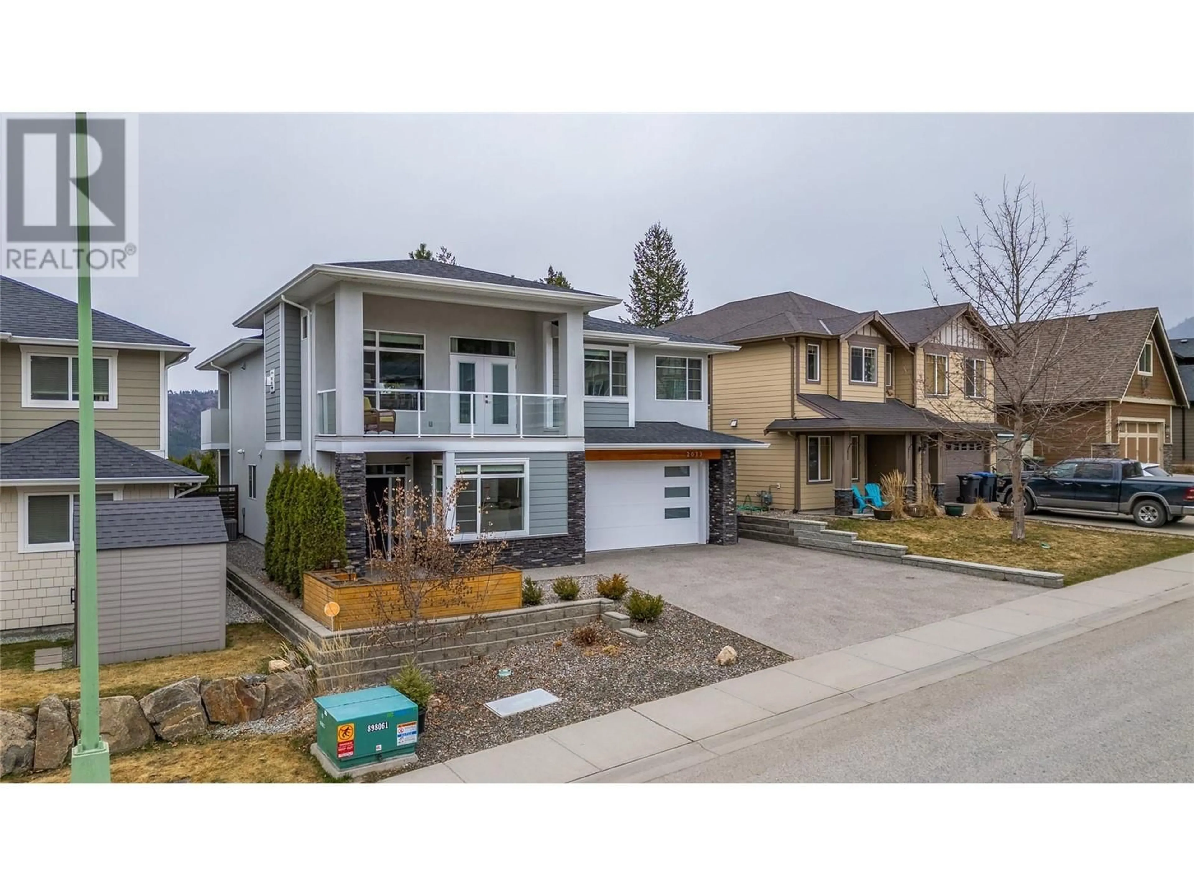 Frontside or backside of a home for 2033 Sunview Drive, West Kelowna British Columbia V1Z4C2