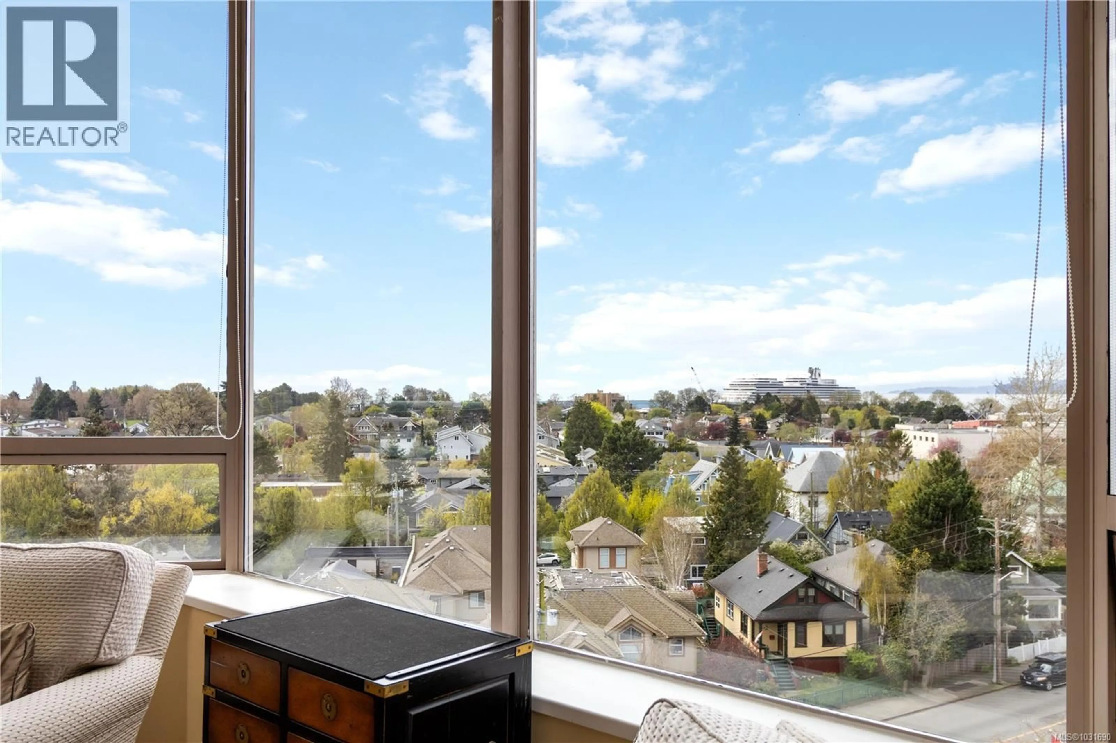 Unknown for 1000 - 630 MONTREAL STREET, Victoria British Columbia V8V4Y2