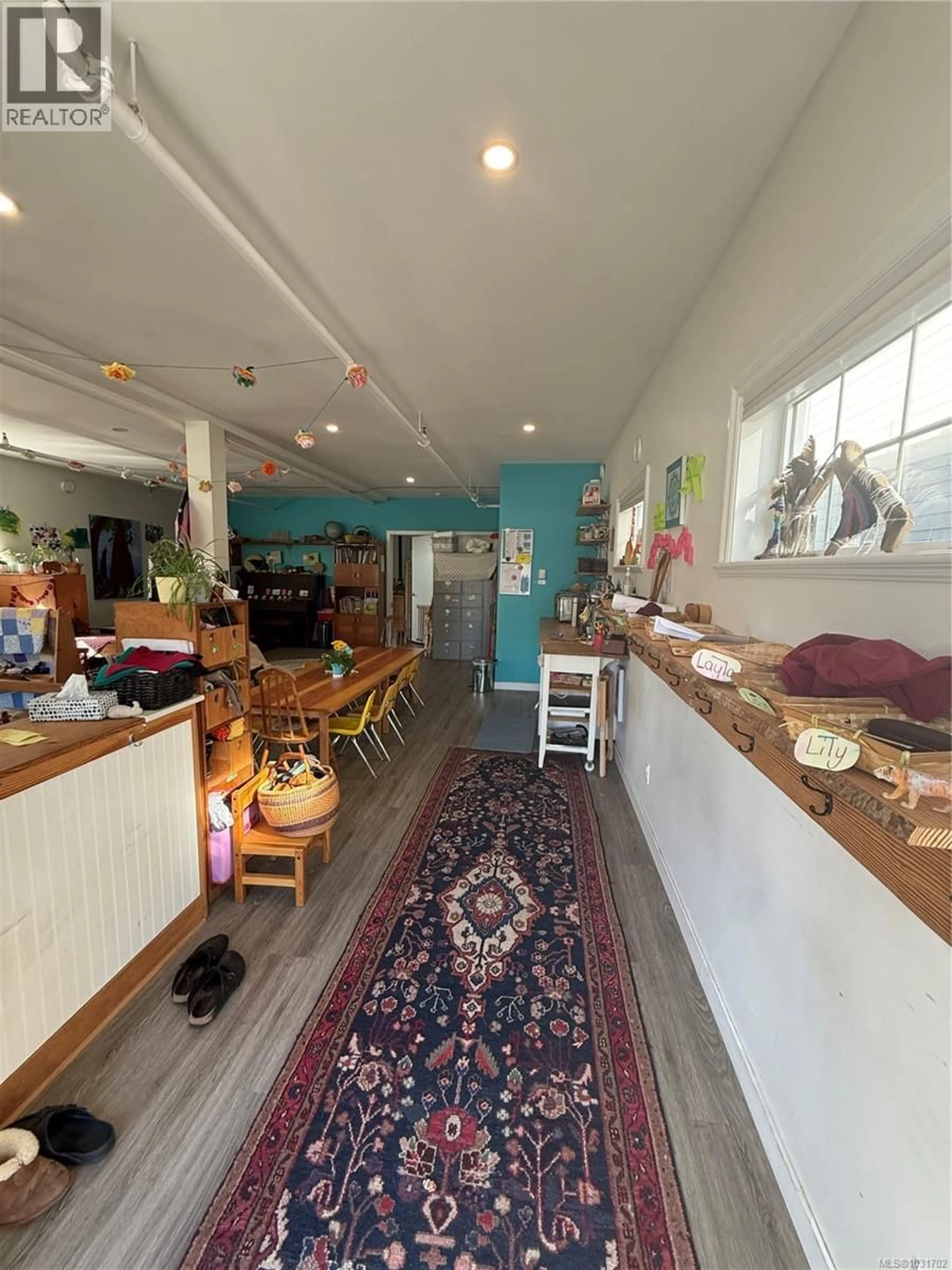 Unknown for 15 - 1182 COLVILLE ROAD, Esquimalt British Columbia V9A4P7