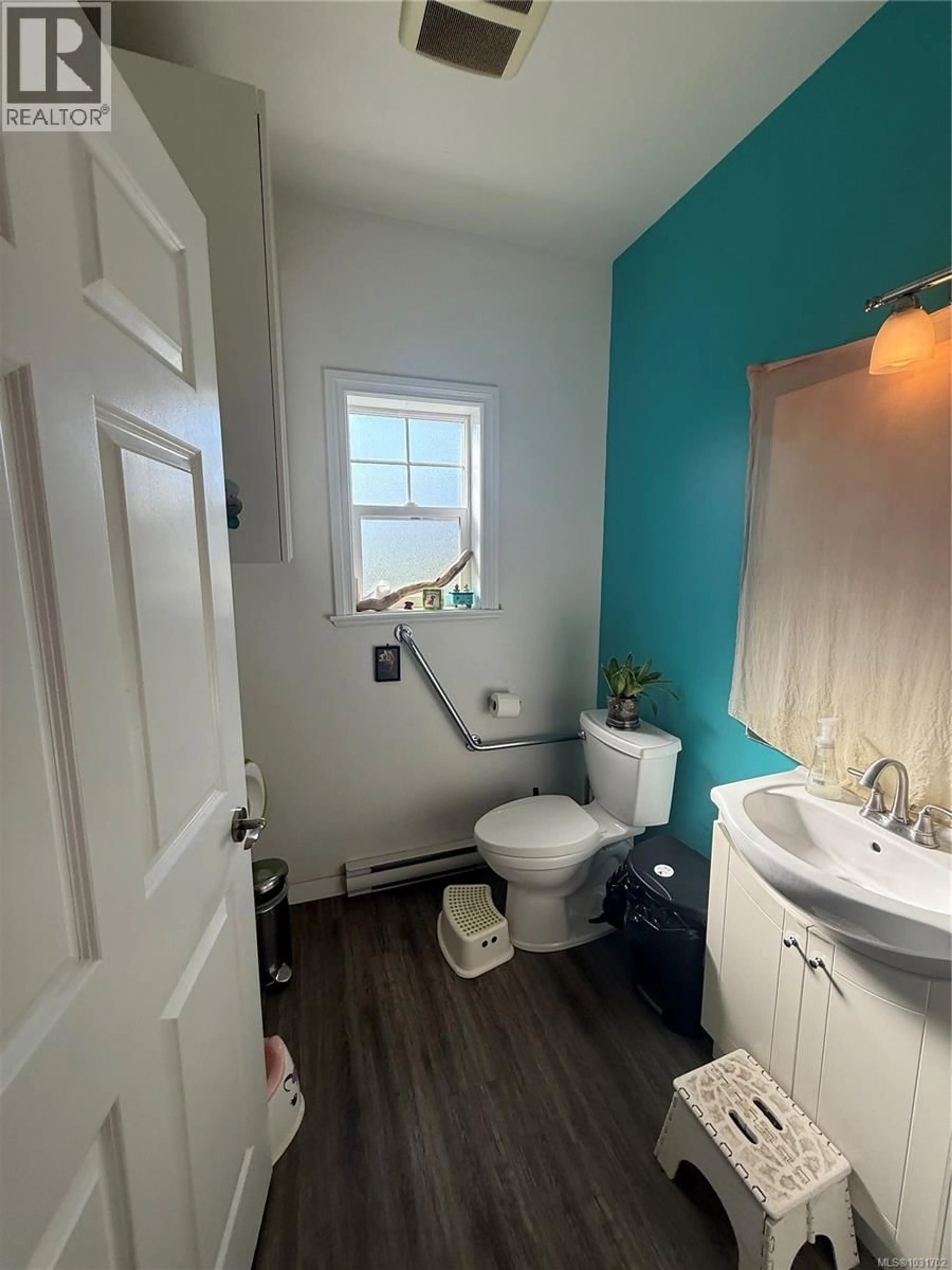 A pic of a room for 15 - 1182 COLVILLE ROAD, Esquimalt British Columbia V9A4P7