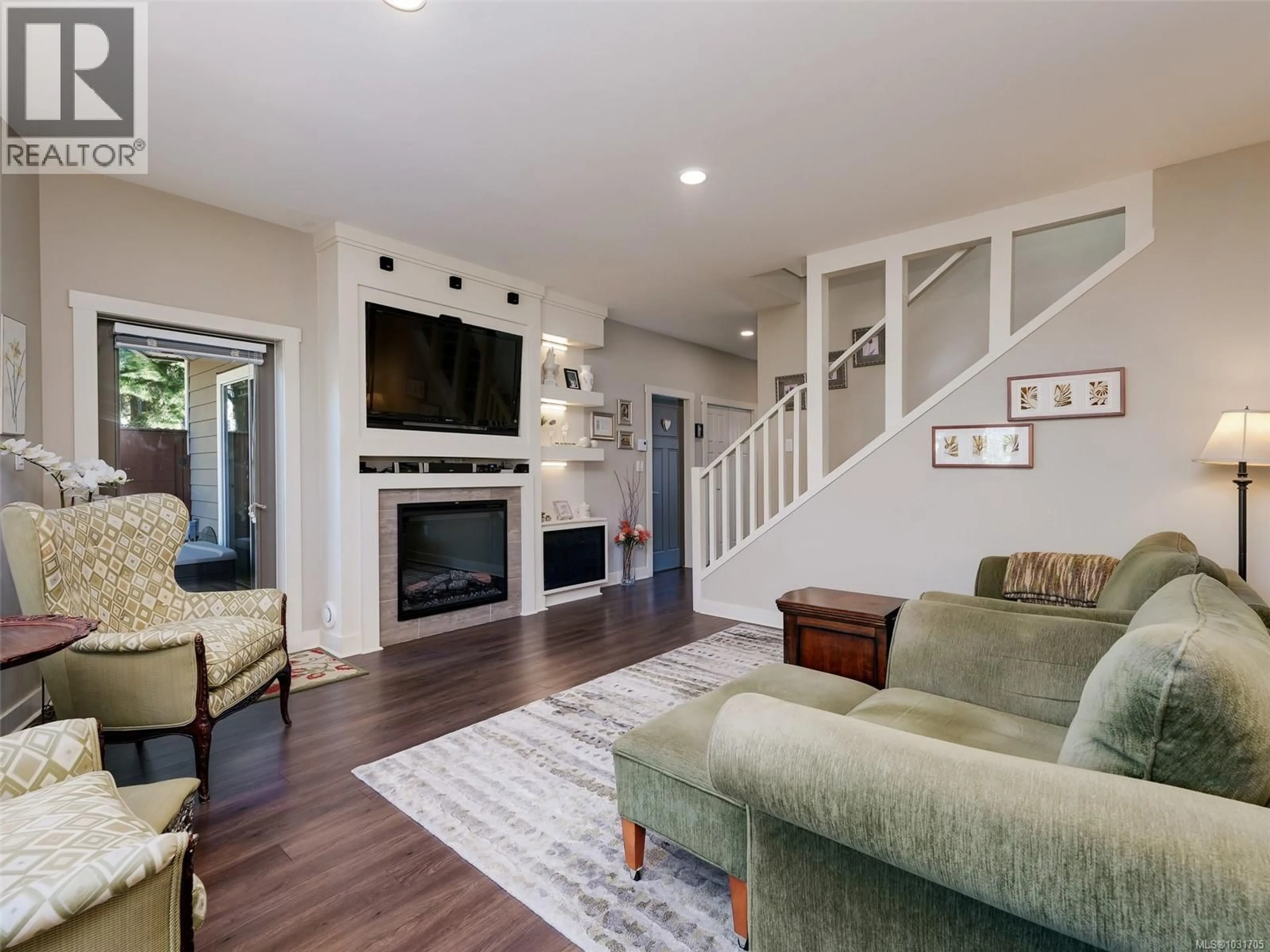 Living room with furniture, unknown for 1032 BRAEBURN AVENUE, Langford British Columbia V9C2Y2