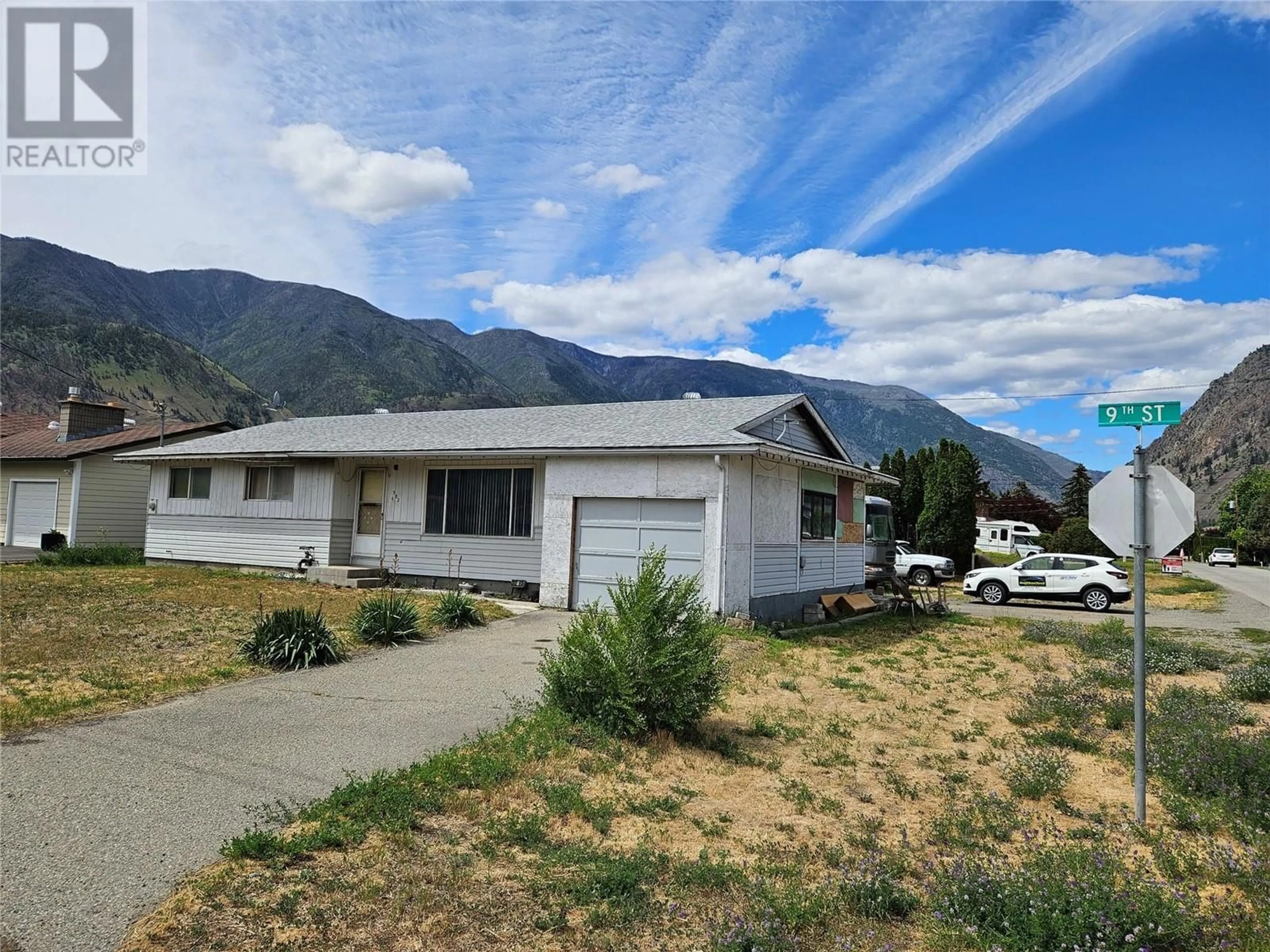 Frontside or backside of a home for 302 9th Street, Keremeos British Columbia V2A1N2