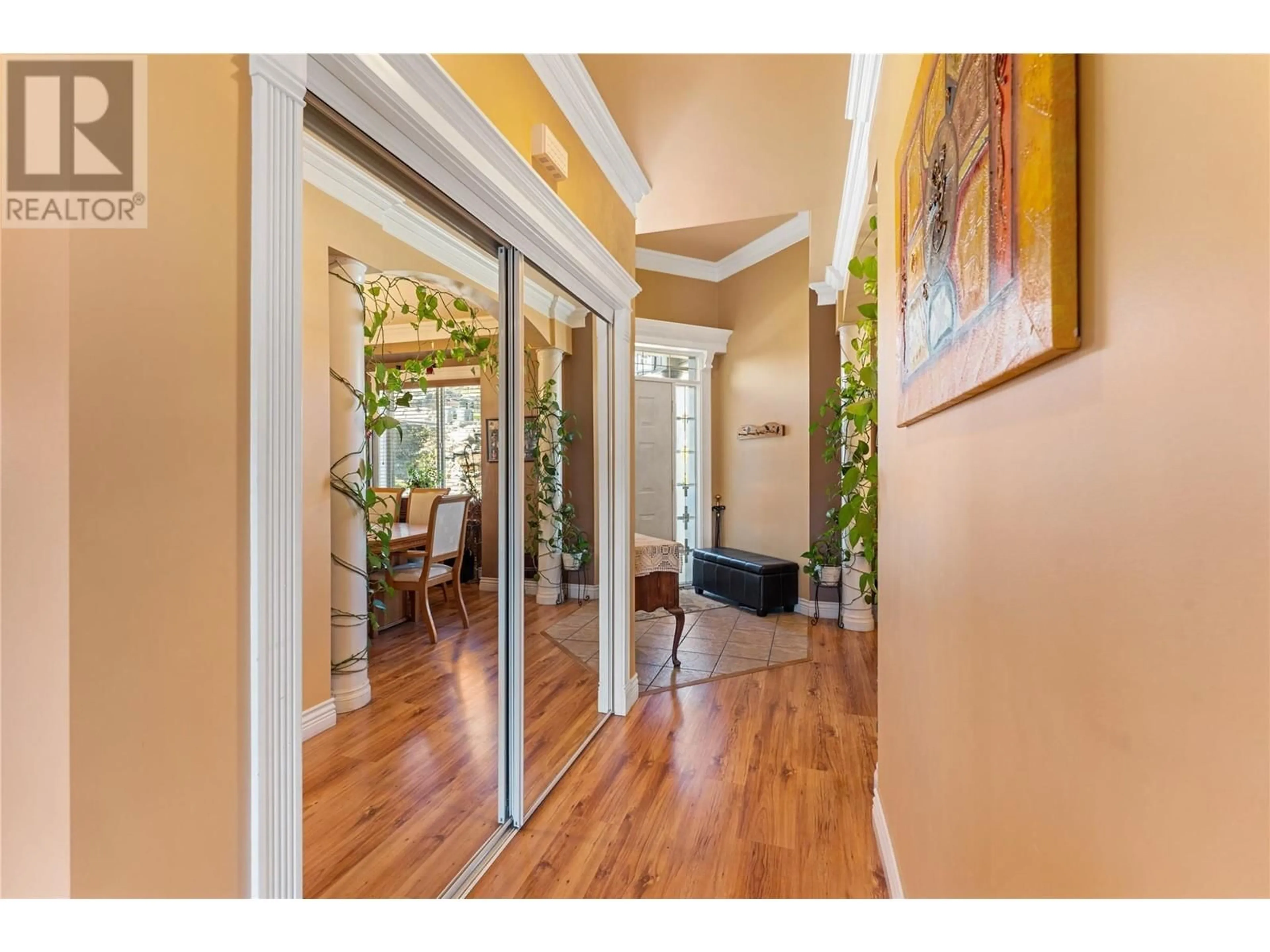 Indoor entryway for 1511 Longley Crescent, Kelowna British Columbia V1P1N1