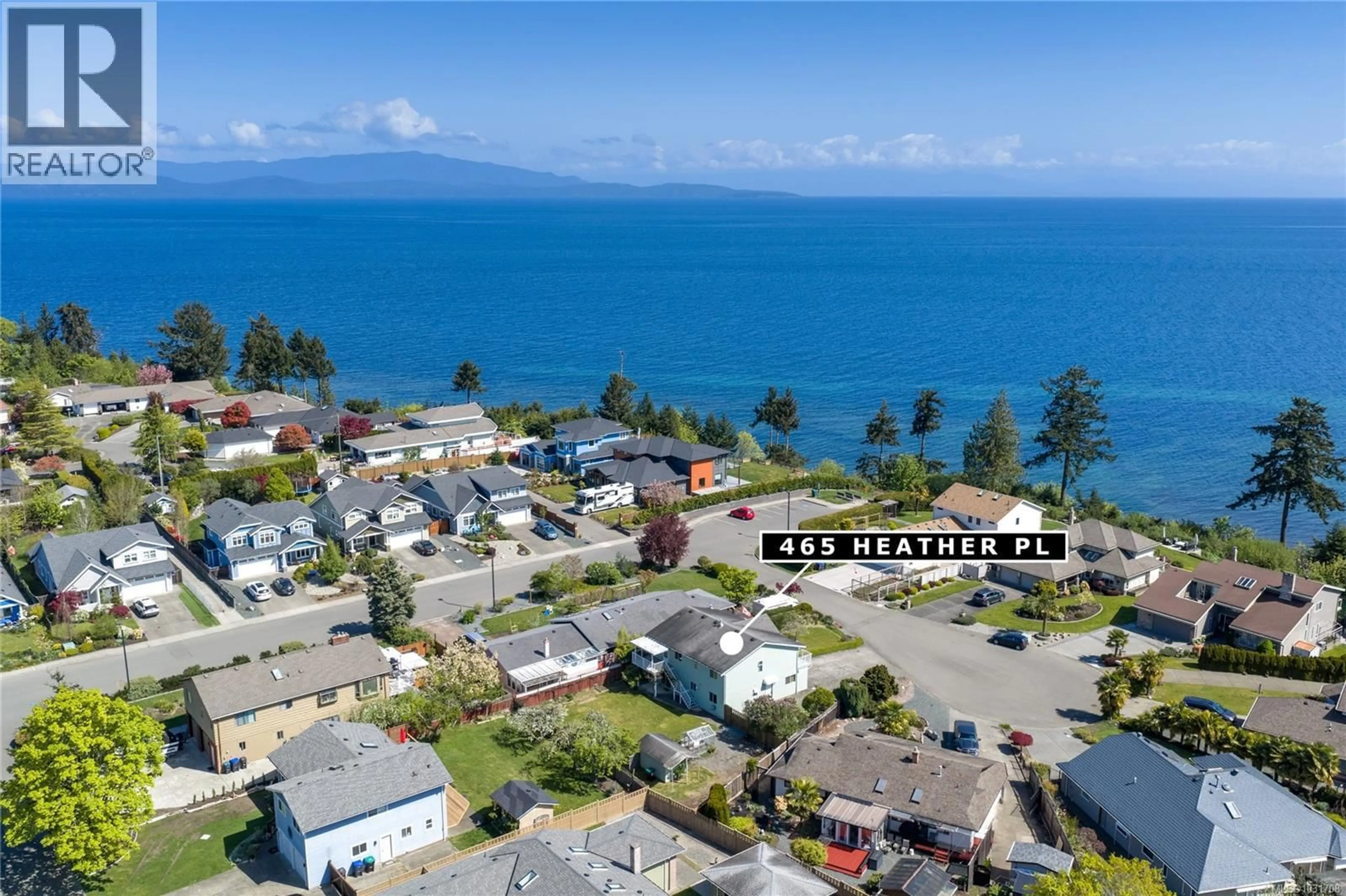 A pic from outside/outdoor area/front of a property/back of a property/a pic from drone, unknown for 465 HEATHER PLACE, Parksville British Columbia V9P1A2