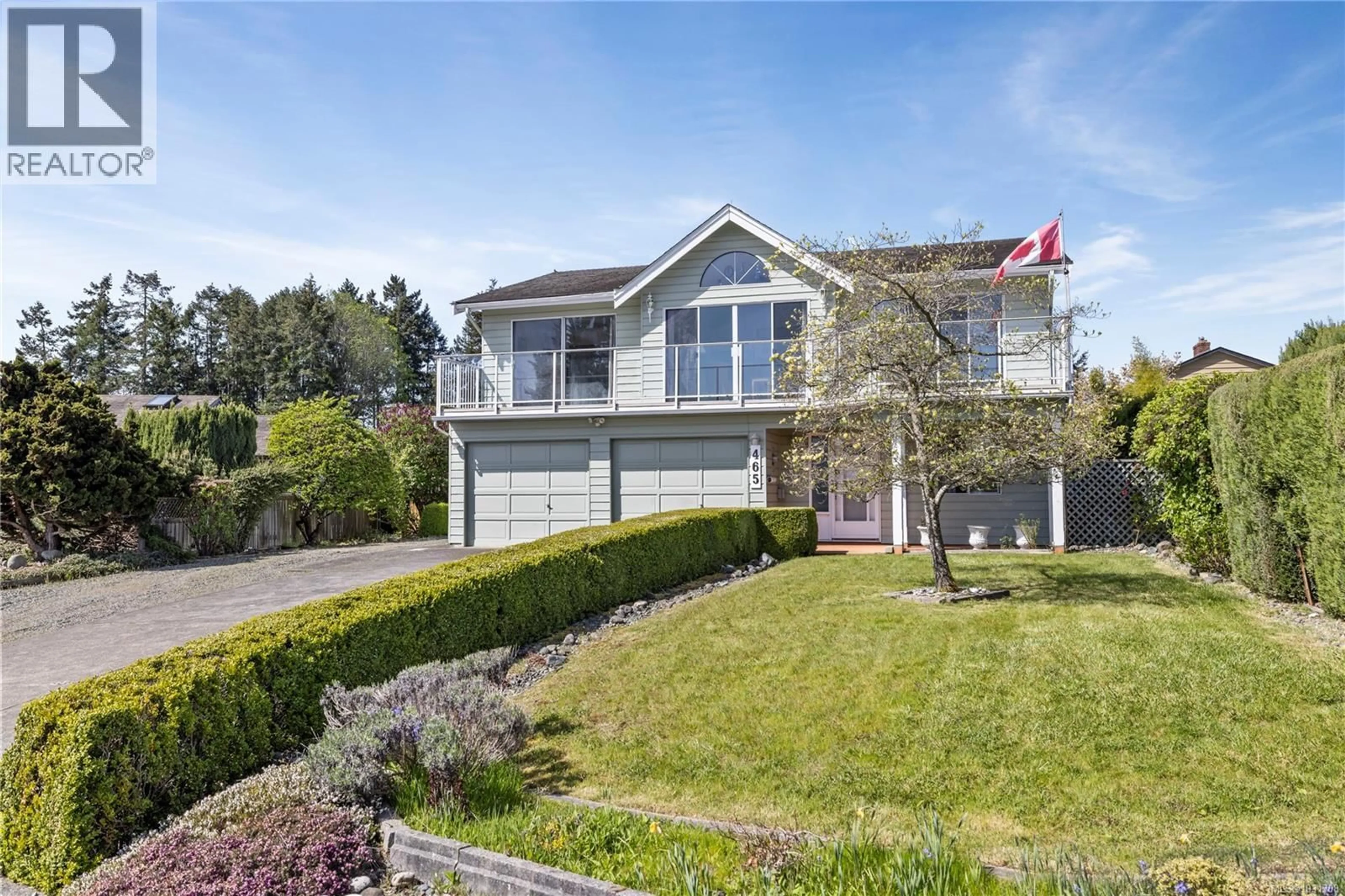 Home with vinyl exterior material, street for 465 HEATHER PLACE, Parksville British Columbia V9P1A2