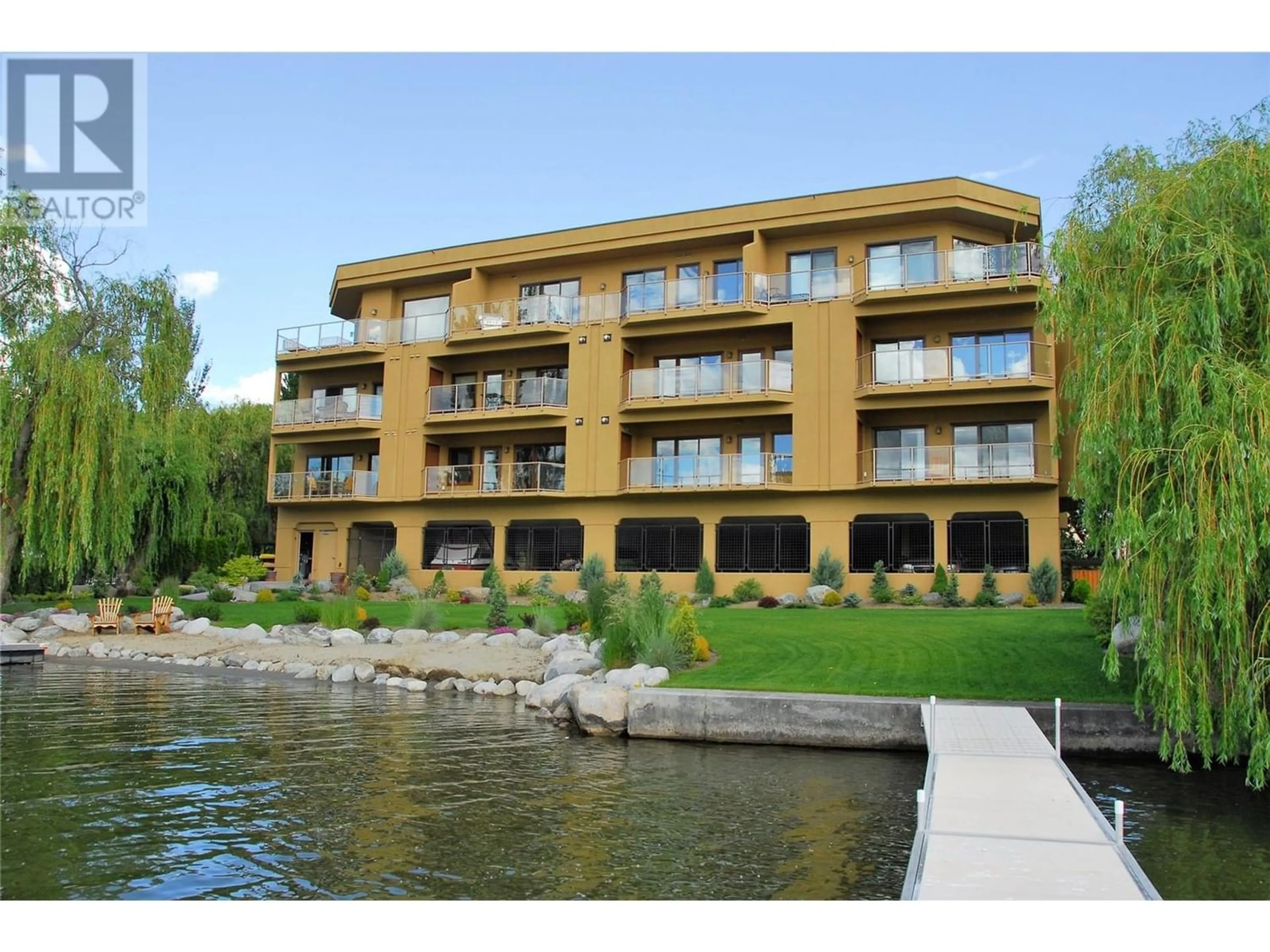 A pic from exterior of the house or condo for 2418 Lakeshore Drive Unit# 304, Osoyoos British Columbia V0H1V6