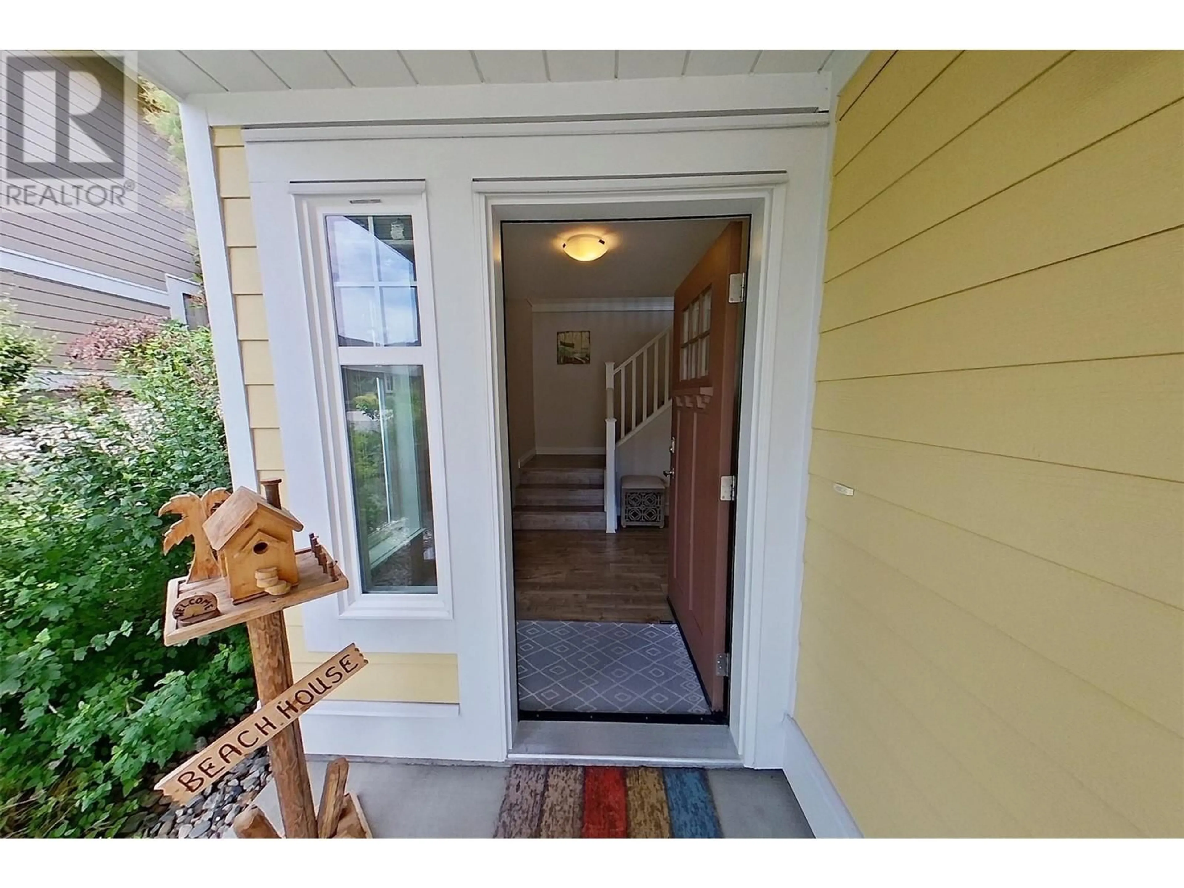 Indoor entryway for 209 - 2450 RADIO TOWER ROAD, Oliver British Columbia V0H1T1