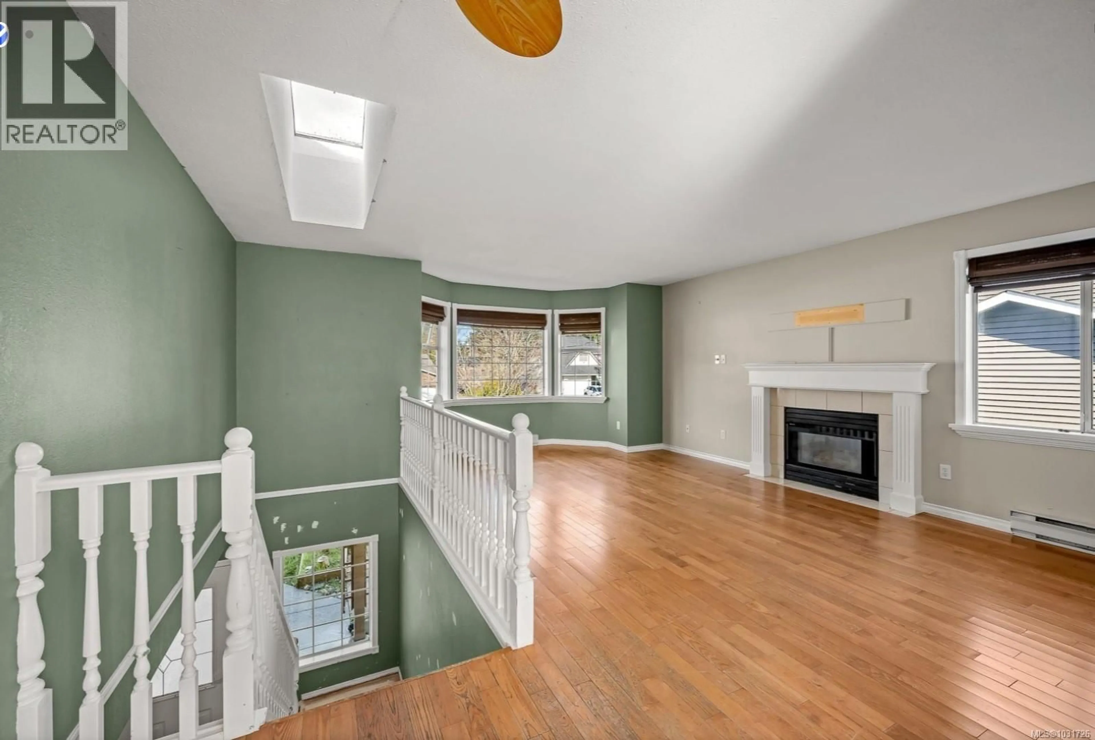 Unknown for 584 TORRENCE ROAD, Comox British Columbia V9M3L5