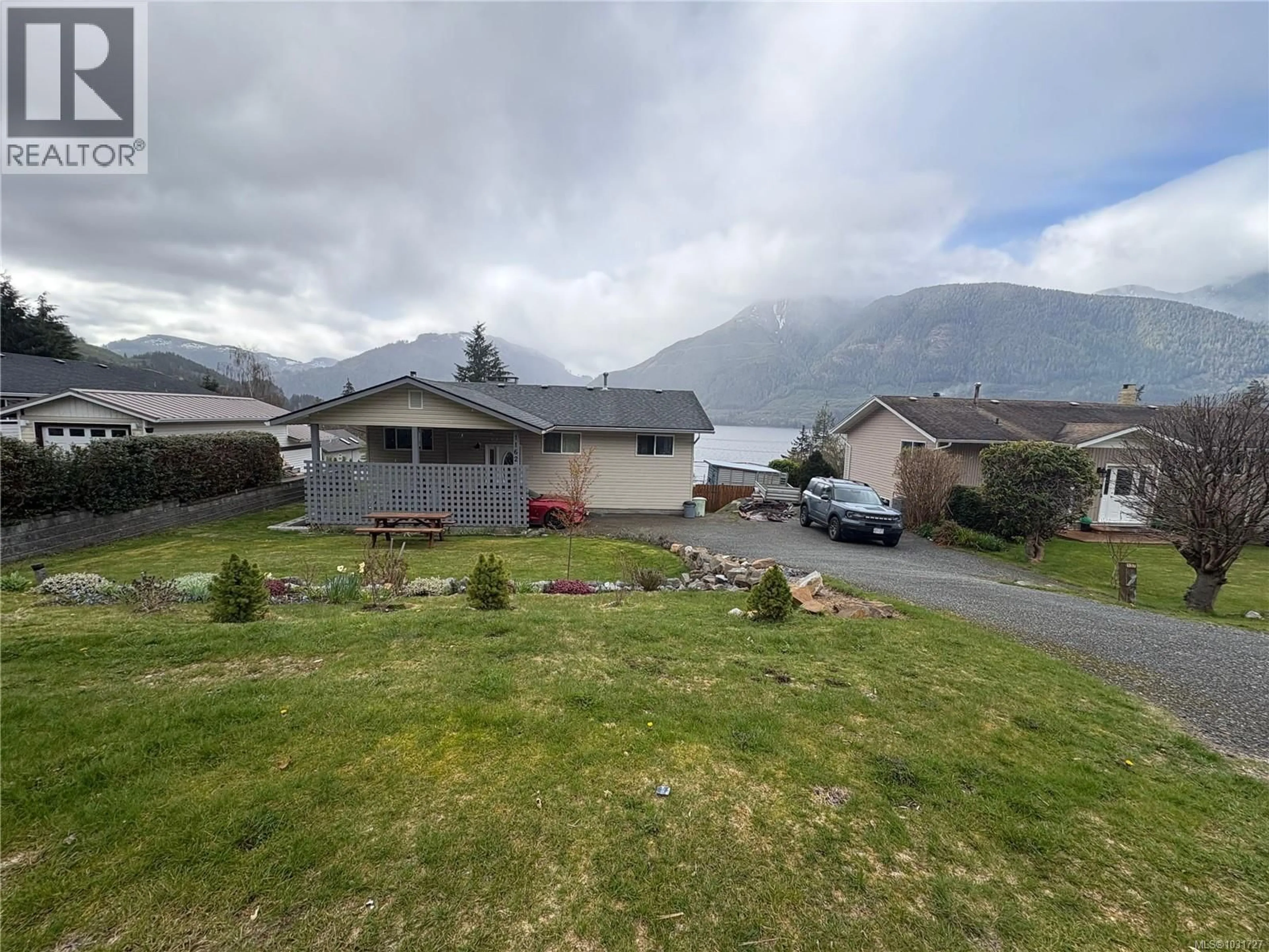 A pic from outside/outdoor area/front of a property/back of a property/a pic from drone, mountain view for 1162 MAQUINNA AVENUE, Port Alice British Columbia V0N2N0