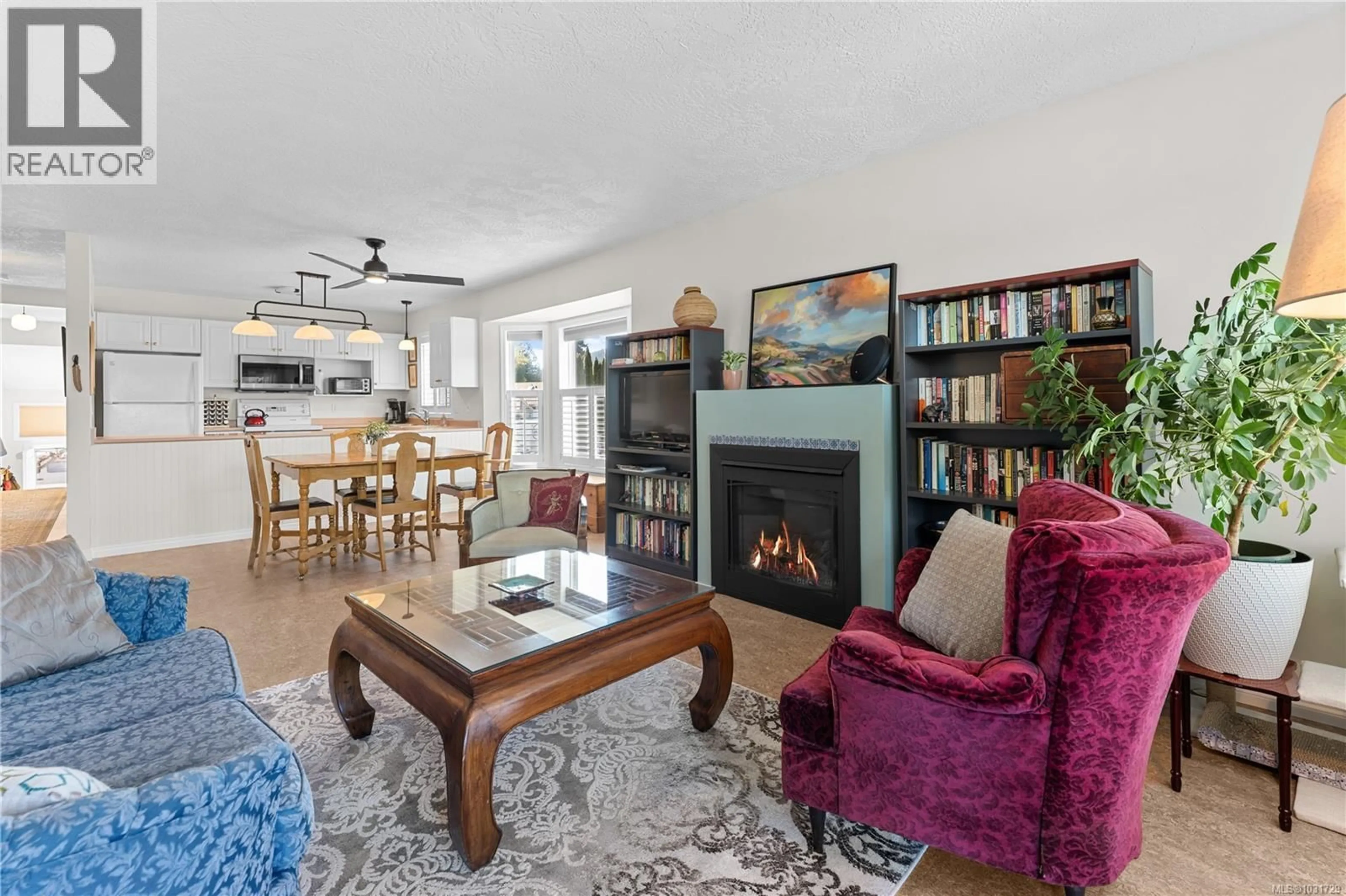 Living room with furniture, unknown for 212 - 1150 WALKEM ROAD, Ladysmith British Columbia V9G1S1