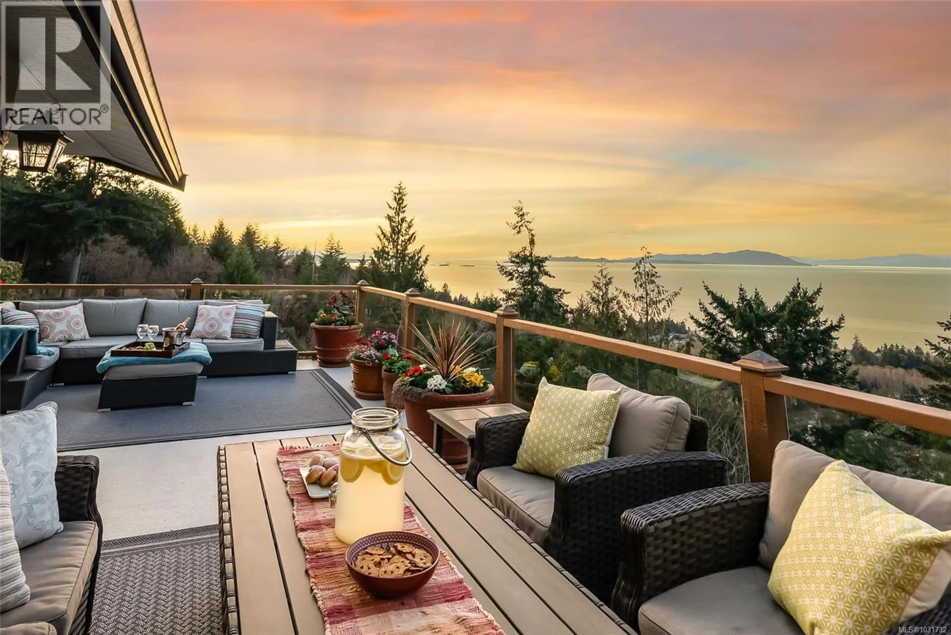 Patio, water/lake/river/ocean view for 5060 LOST LAKE ROAD, Nanaimo British Columbia V9T5E4