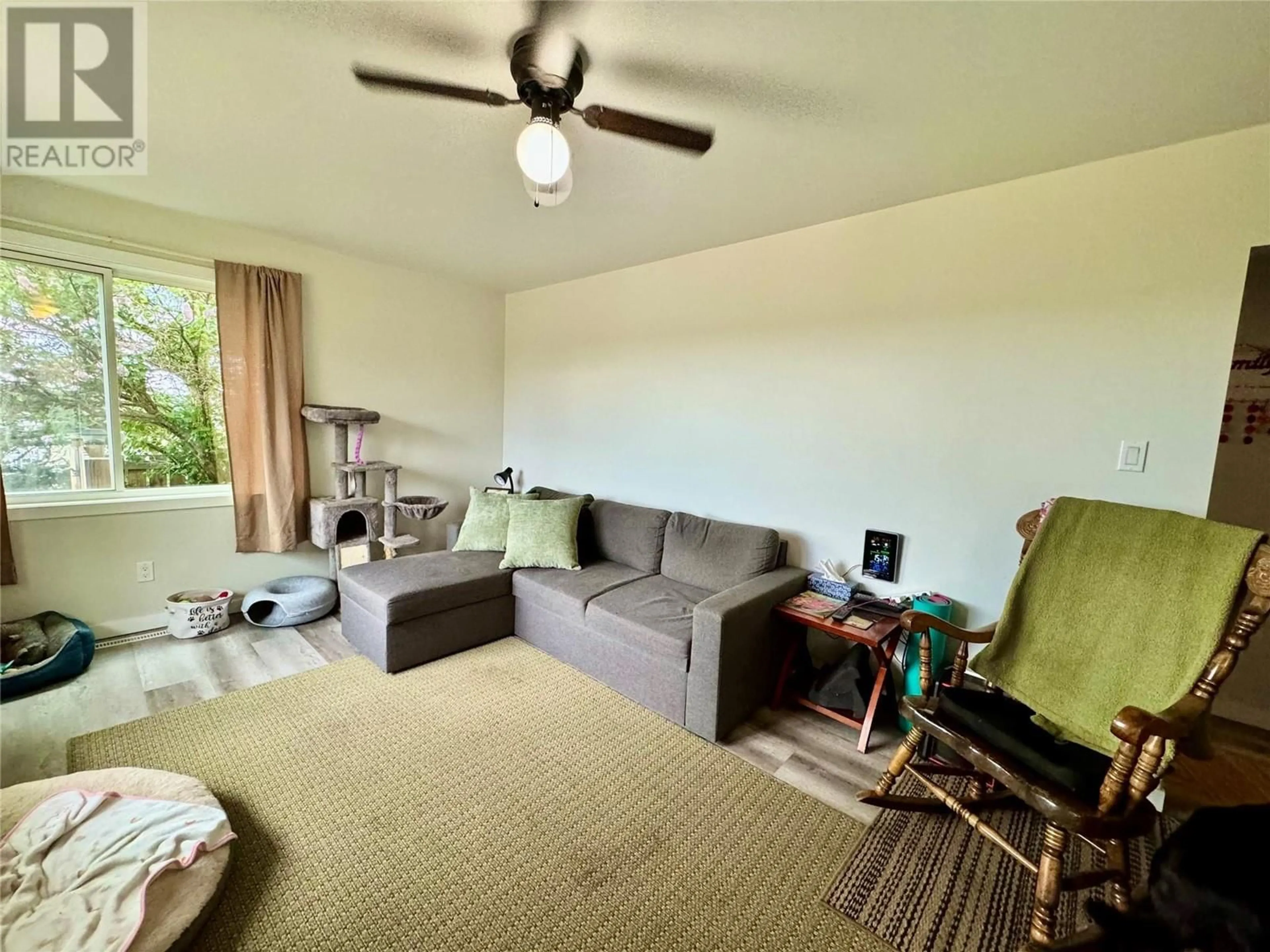 A pic of a room for 420 100A AVENUE, Dawson Creek British Columbia V1G1X6