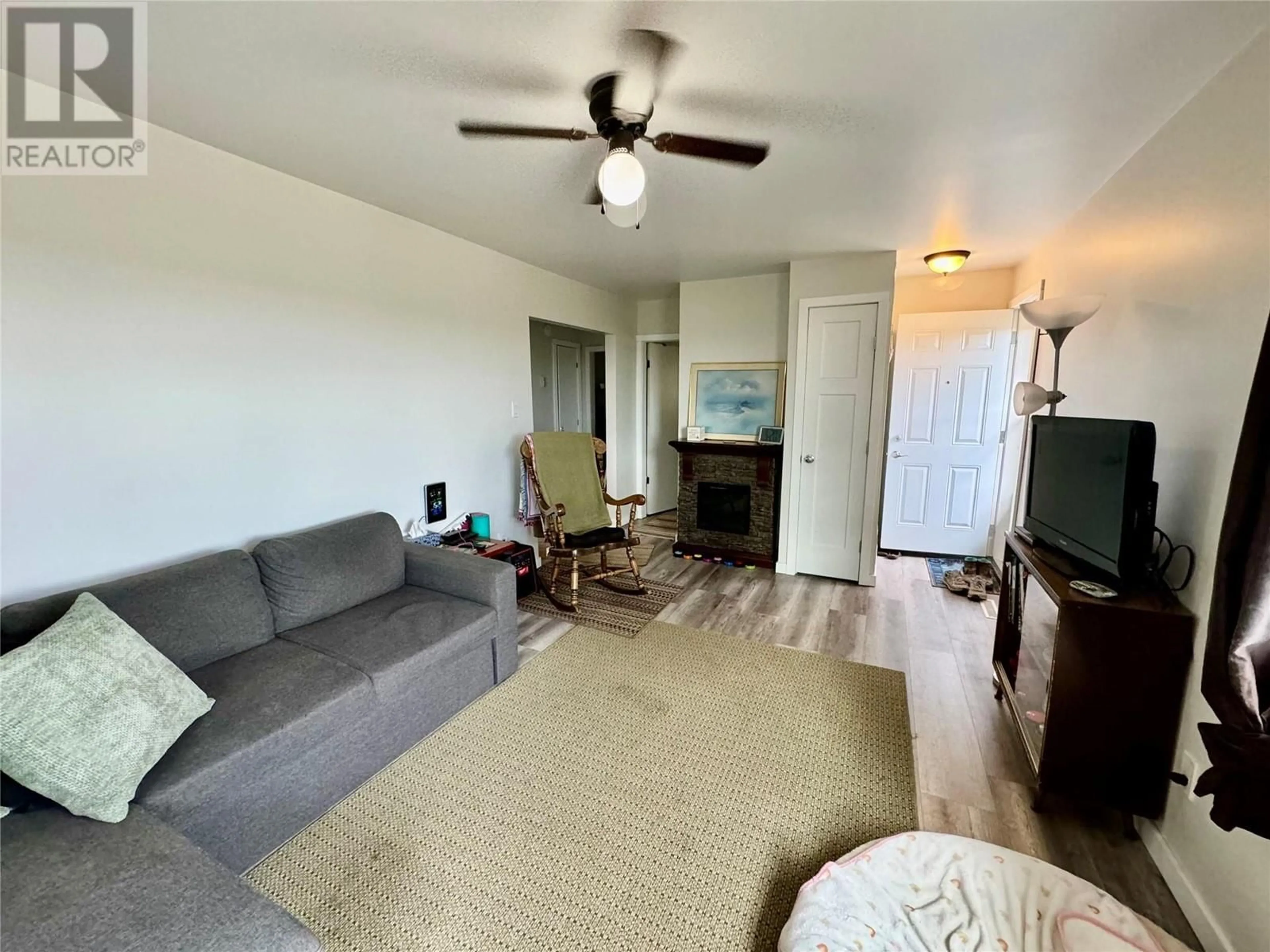 Living room with furniture, unknown for 420 100A AVENUE, Dawson Creek British Columbia V1G1X6