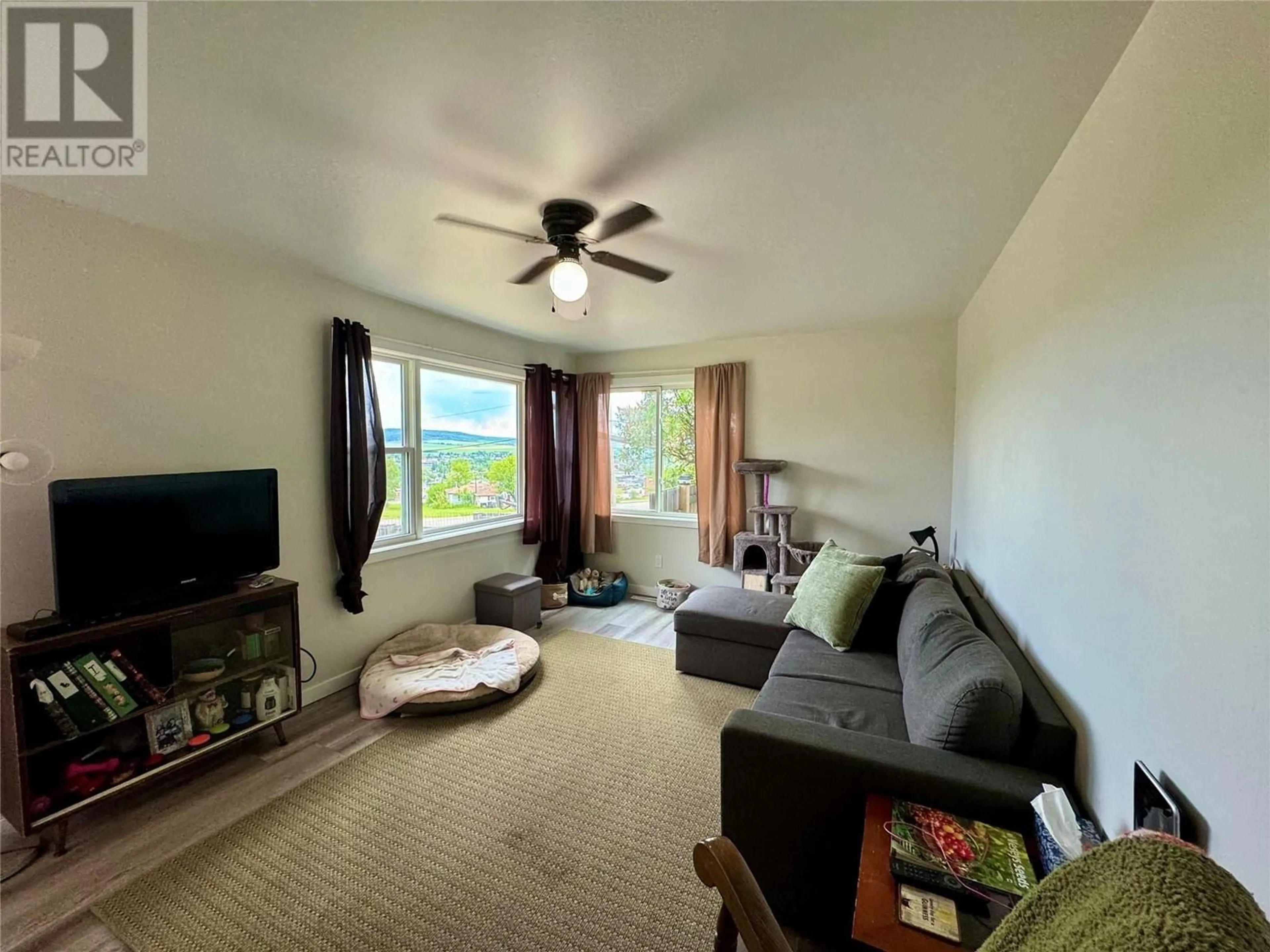 A pic of a room for 420 100A AVENUE, Dawson Creek British Columbia V1G1X6