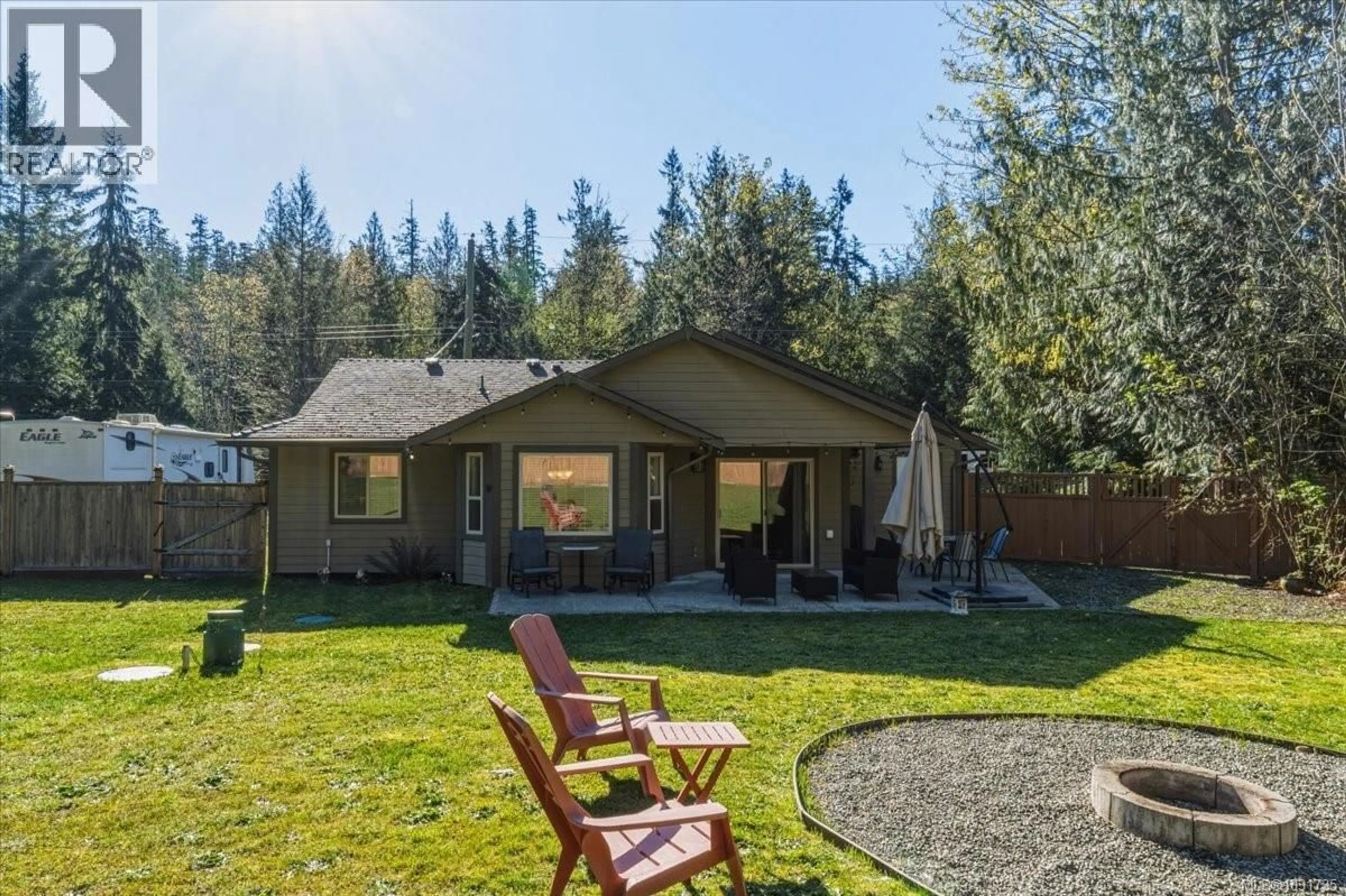 Patio, unknown for 1765 CAMERON CRESCENT, Qualicum Beach British Columbia V9K2S3