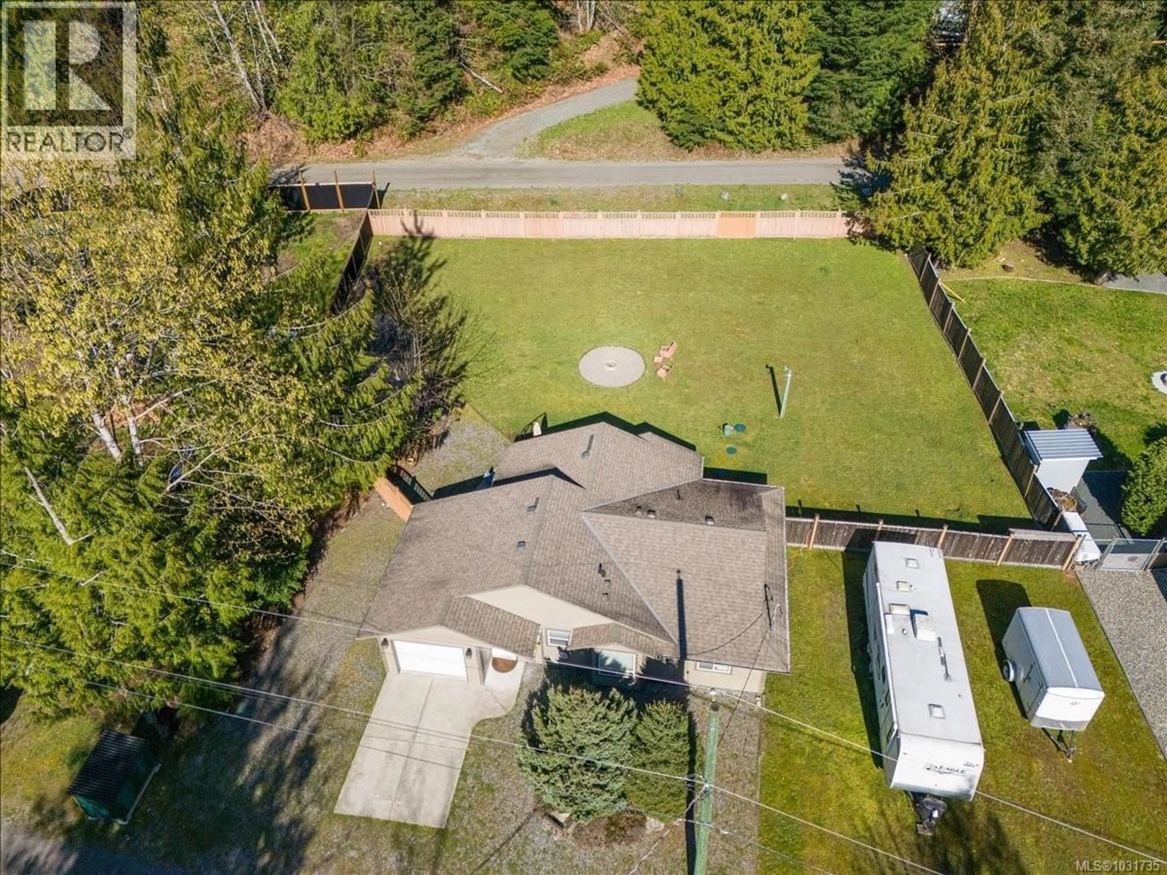 A pic from outside/outdoor area/front of a property/back of a property/a pic from drone, unknown for 1765 CAMERON CRESCENT, Qualicum Beach British Columbia V9K2S3