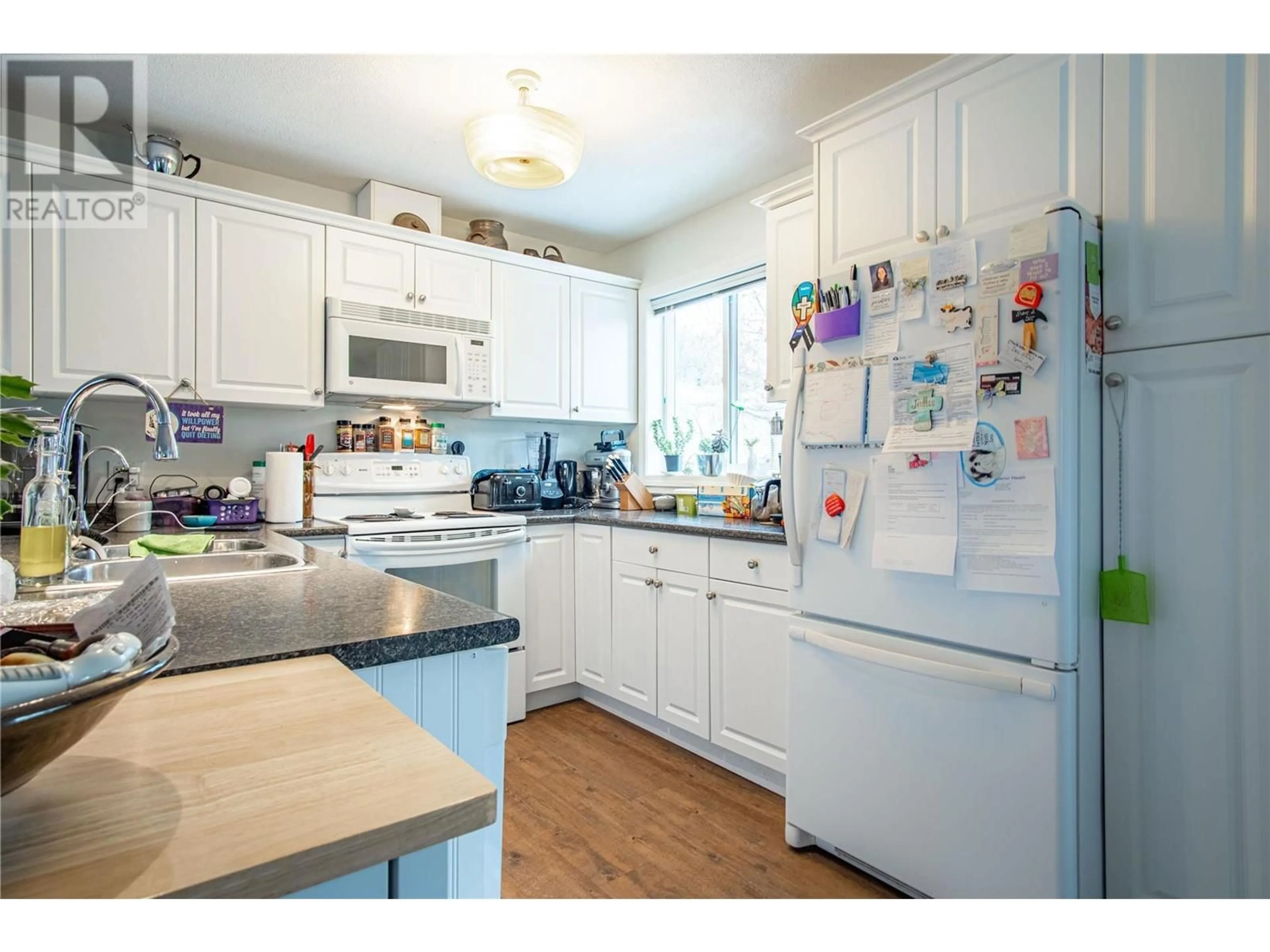 Kitchen for 3755 Glover Avenue, Armstrong British Columbia V0E1B4