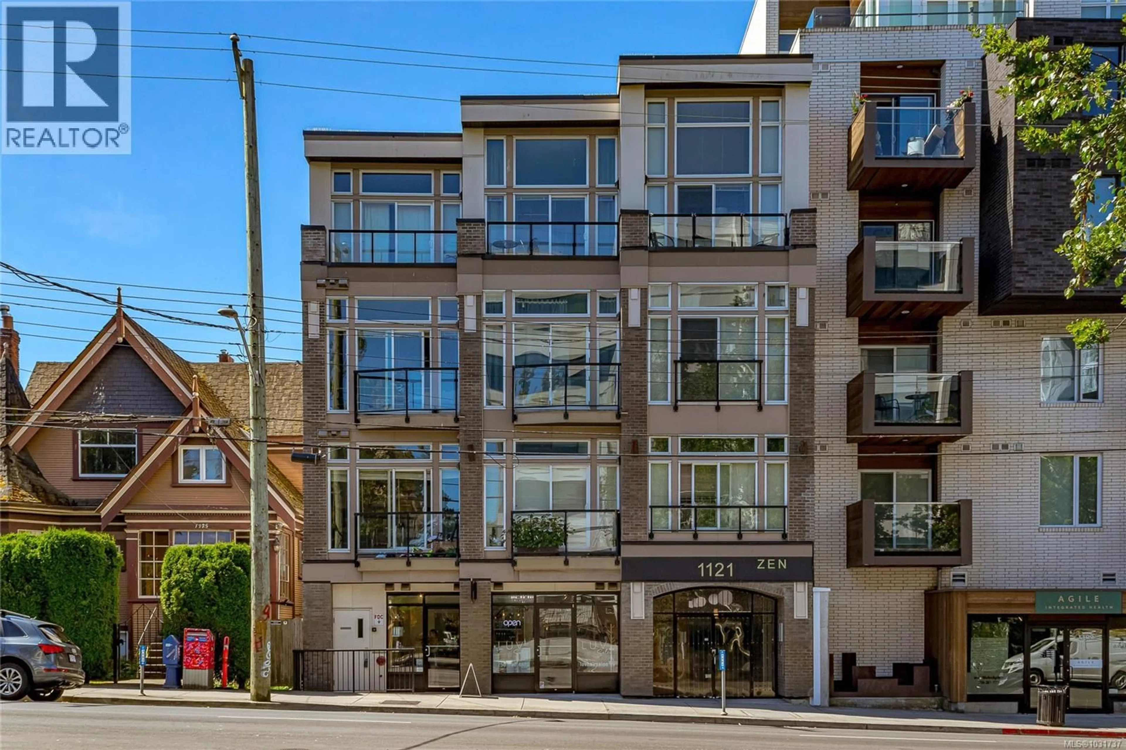 Unknown for 305 - 1121 FORT STREET, Victoria British Columbia V8V3K9