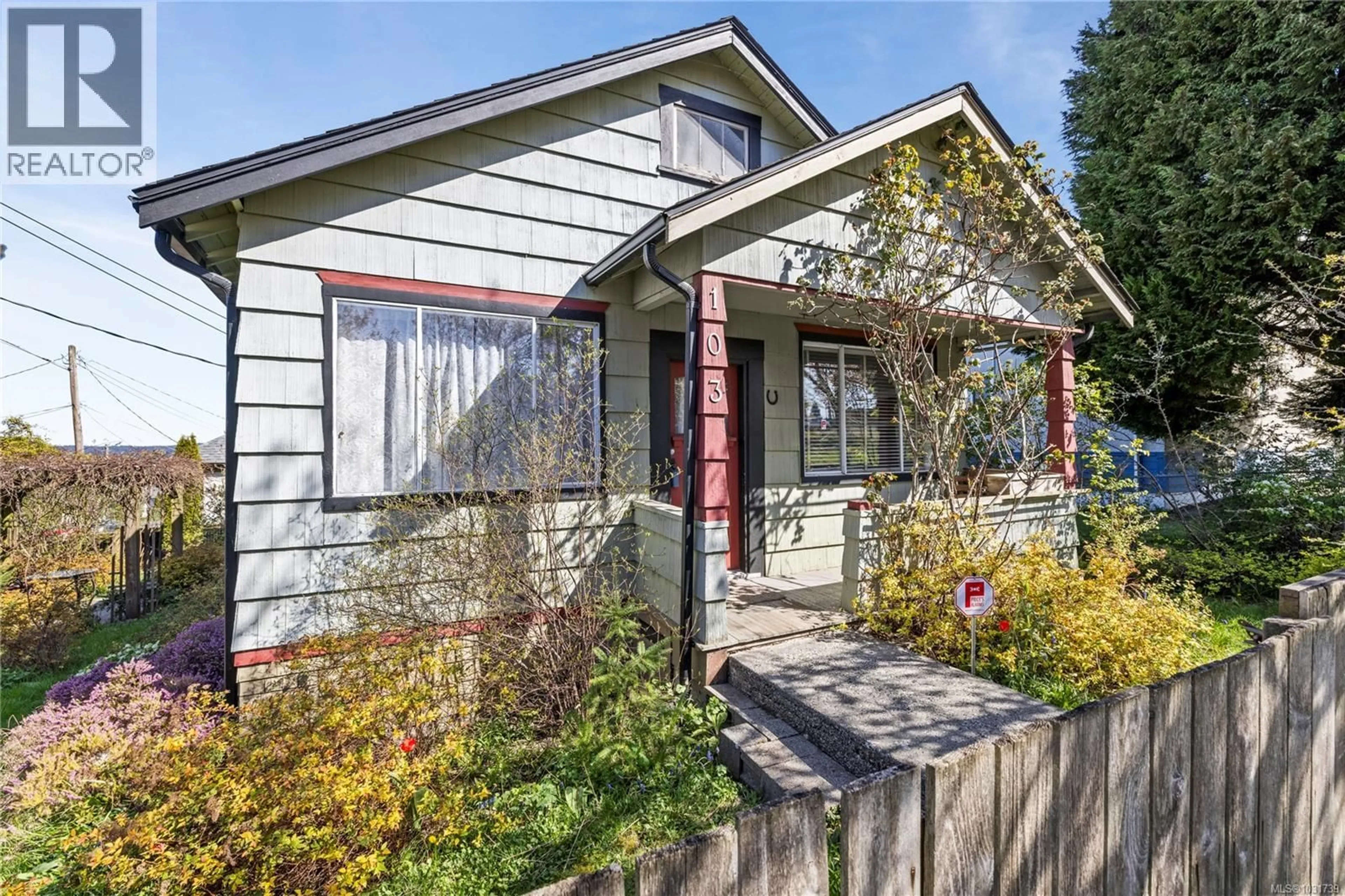 Home with vinyl exterior material, street for 103 HALIBURTON STREET, Nanaimo British Columbia V9R4V9