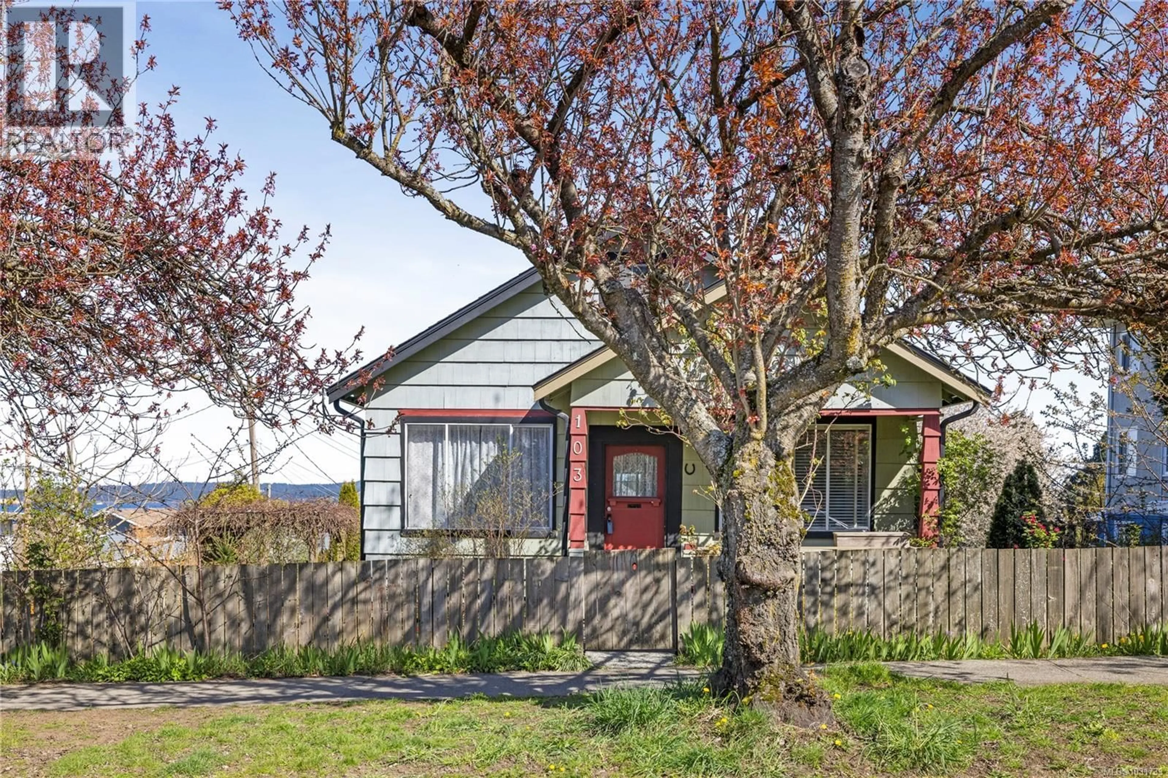 Home with vinyl exterior material, street for 103 HALIBURTON STREET, Nanaimo British Columbia V9R4V9