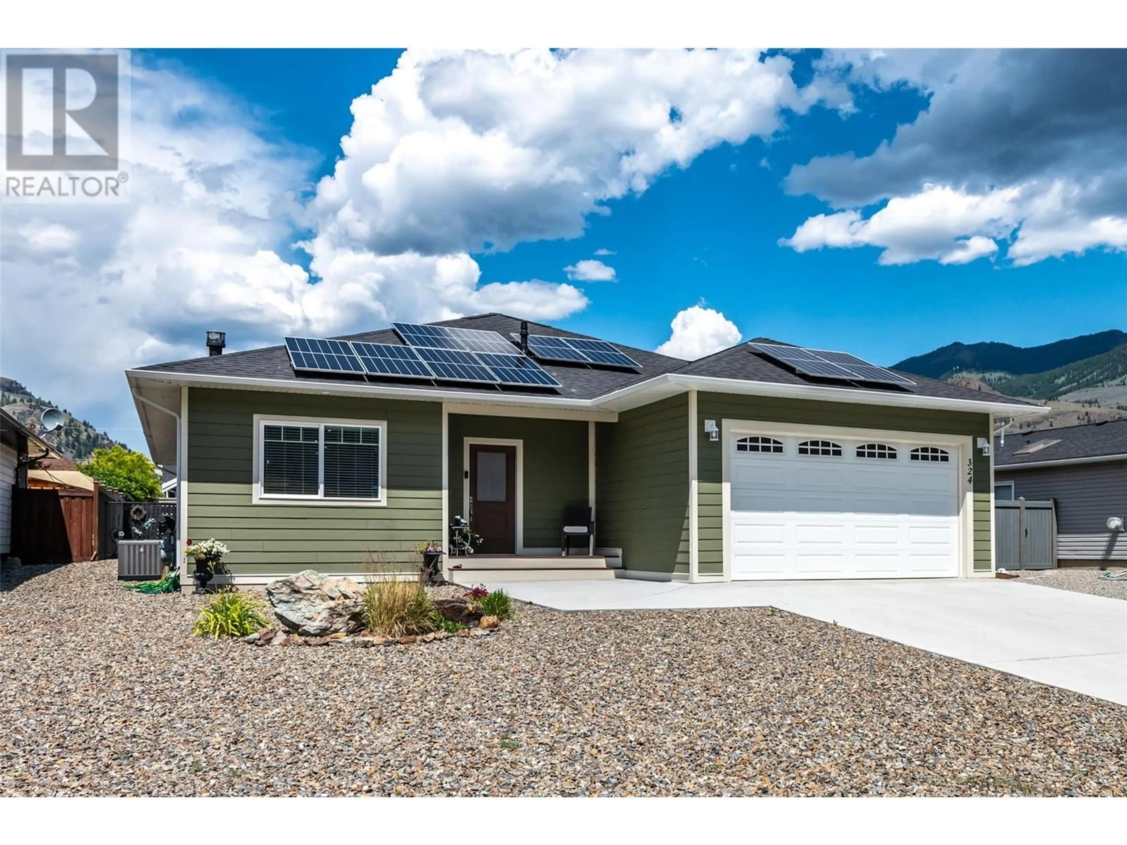 Home with vinyl exterior material for 324 K VIEW Crescent, Keremeos British Columbia V0X1N0