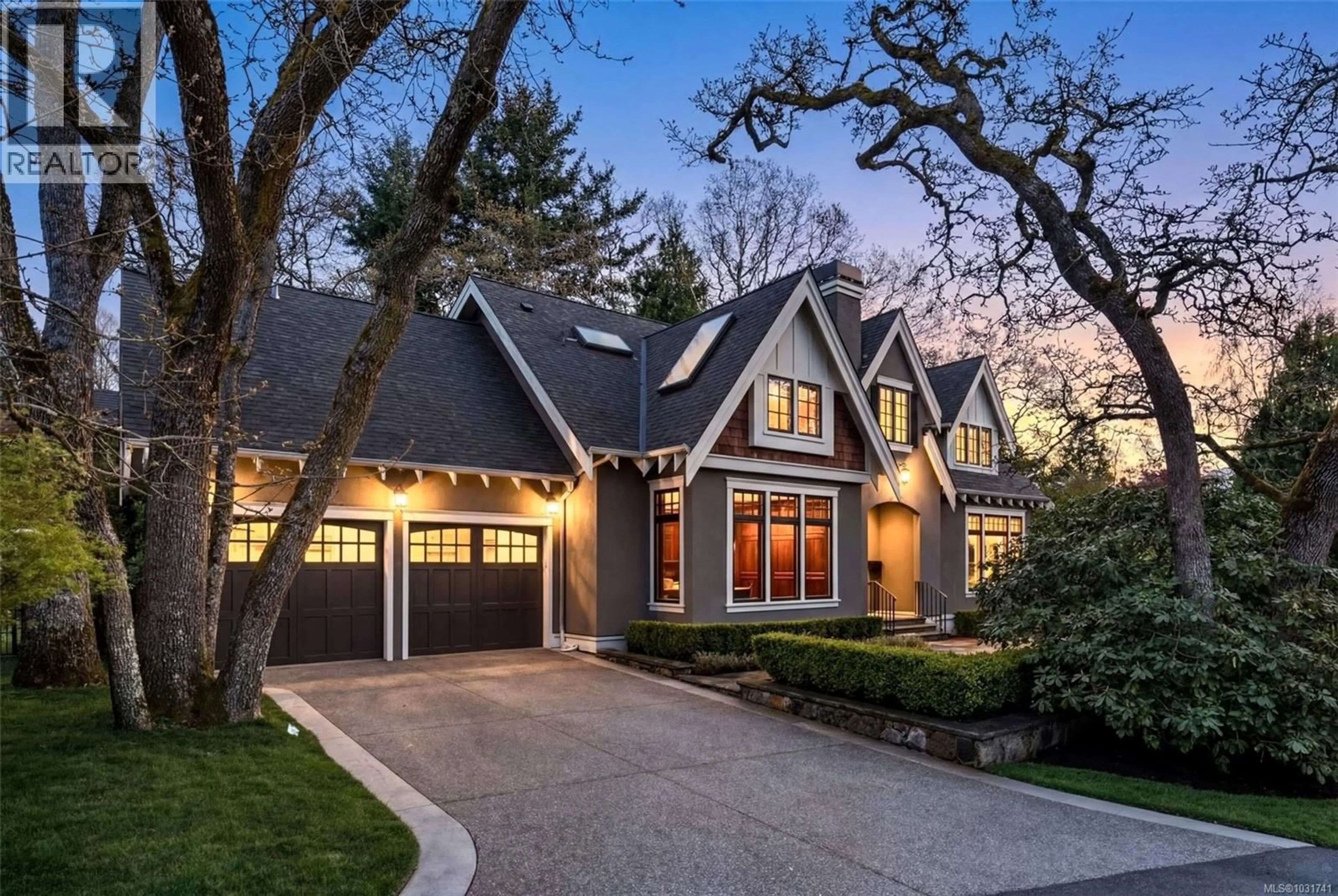 Home with brick exterior material, street for 2096 FALKLAND PLACE, Oak Bay British Columbia V8S4M5