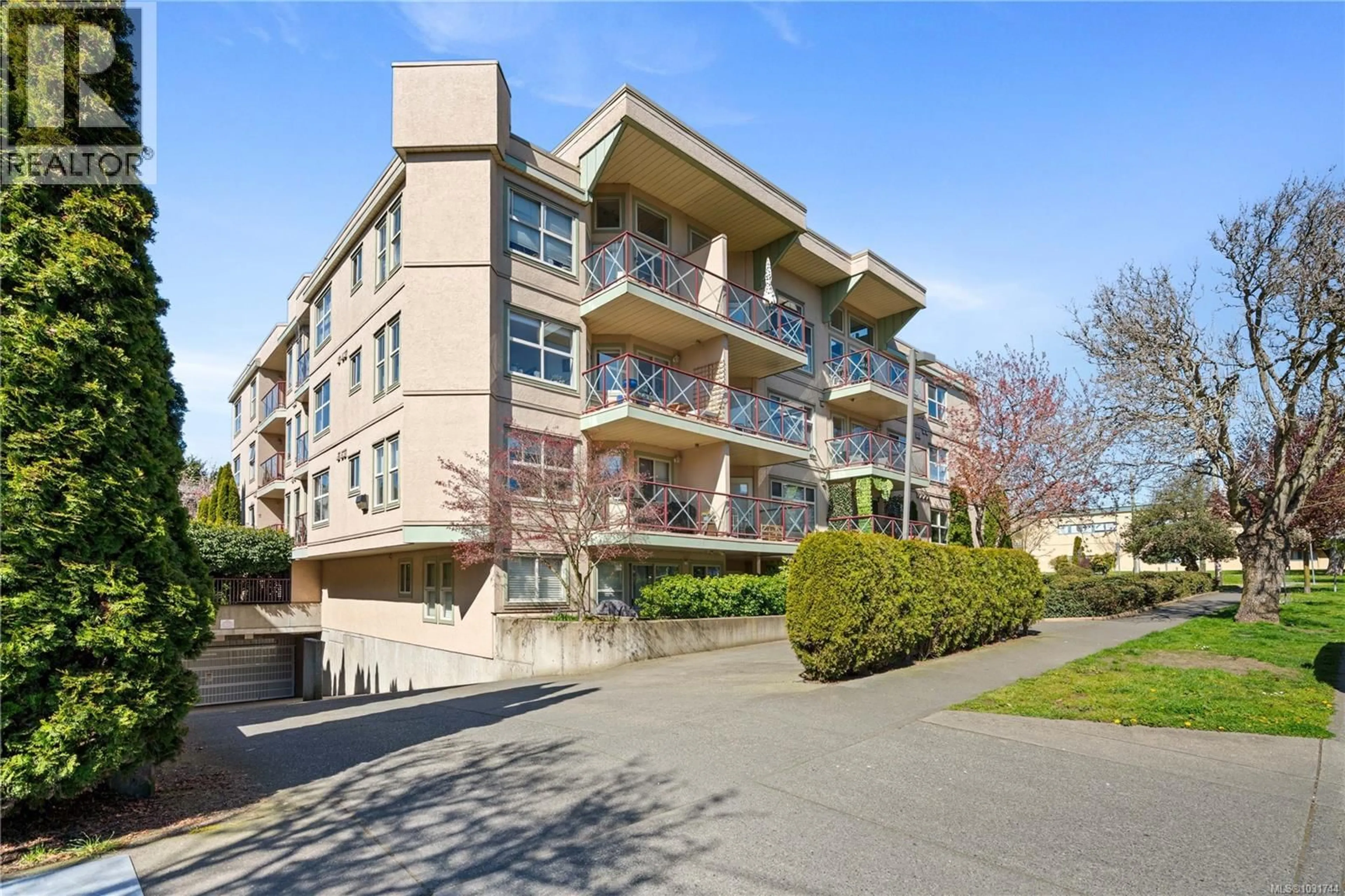 Patio, street for 312 - 2560 WARK STREET, Victoria British Columbia V8T4G8