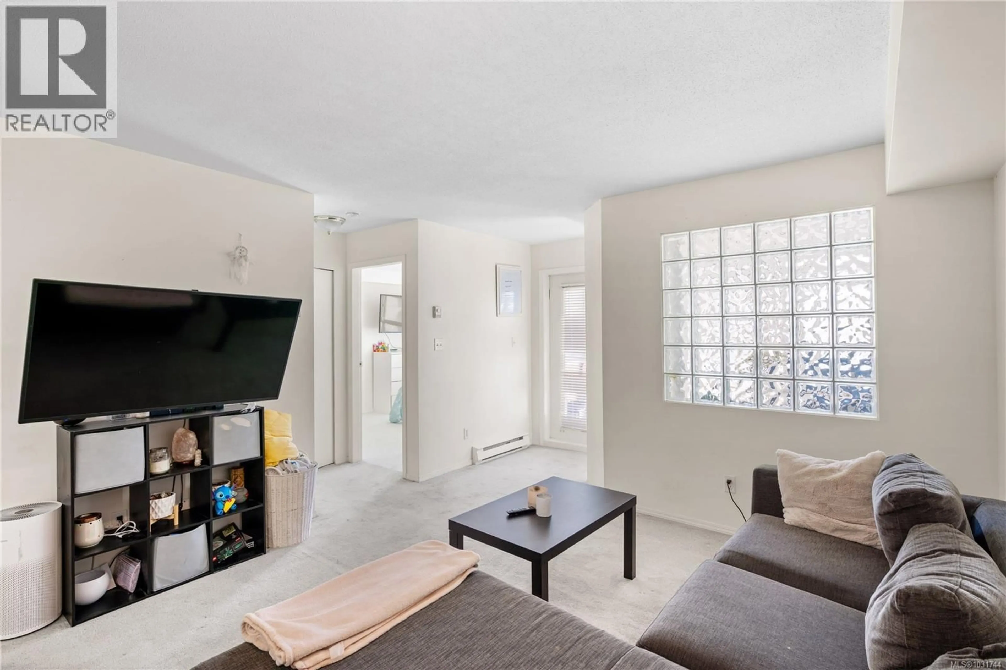 Living room with furniture, unknown for 312 - 2560 WARK STREET, Victoria British Columbia V8T4G8