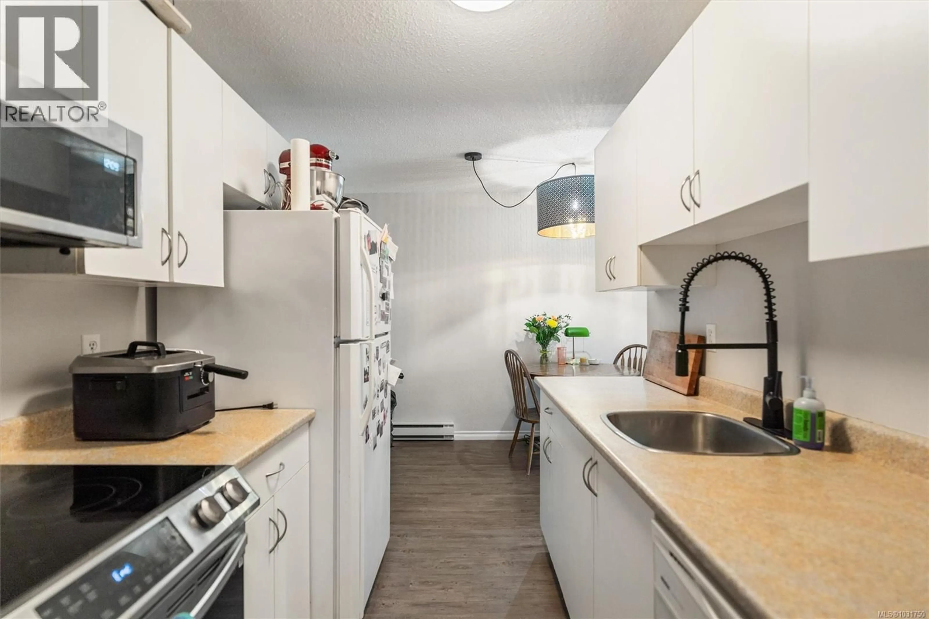 Standard kitchen, wood/laminate floor for 207 - 848 ESQUIMALT ROAD, Esquimalt British Columbia V9A6W9