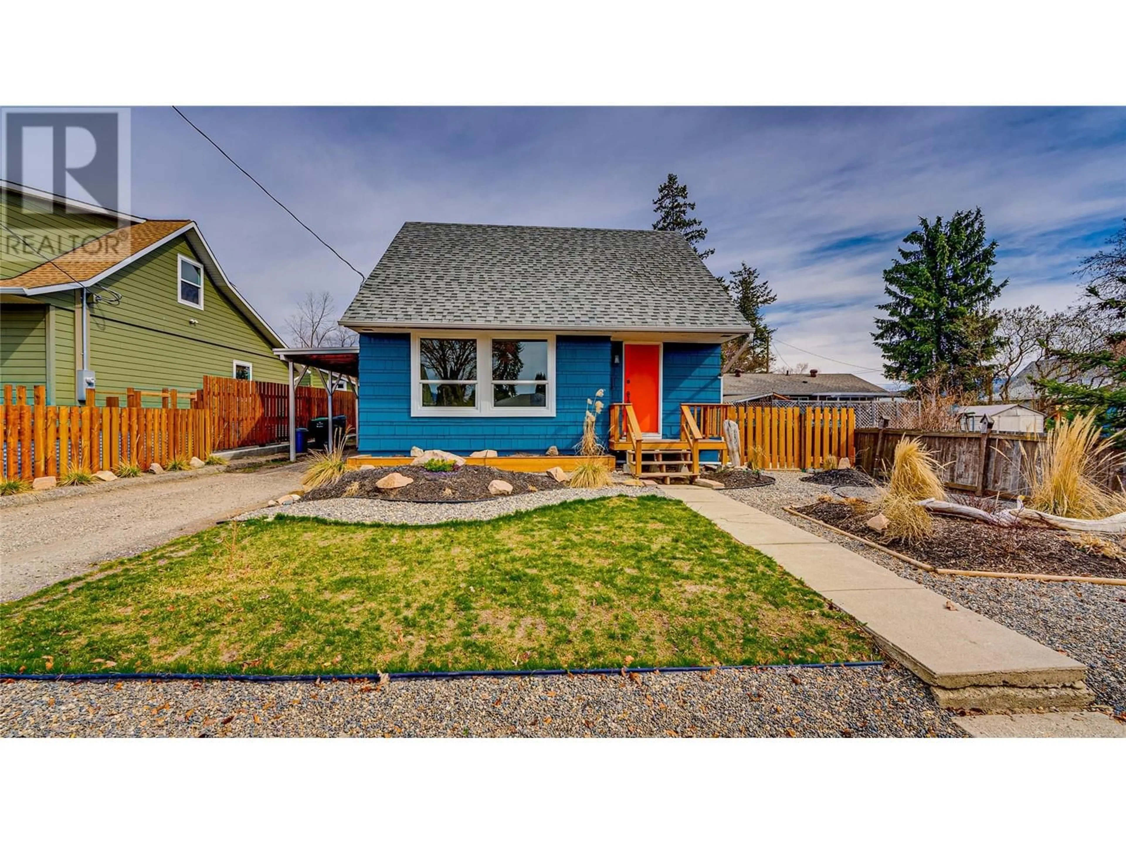 Frontside or backside of a home for 3207 16 Street, Vernon British Columbia V1T3X5