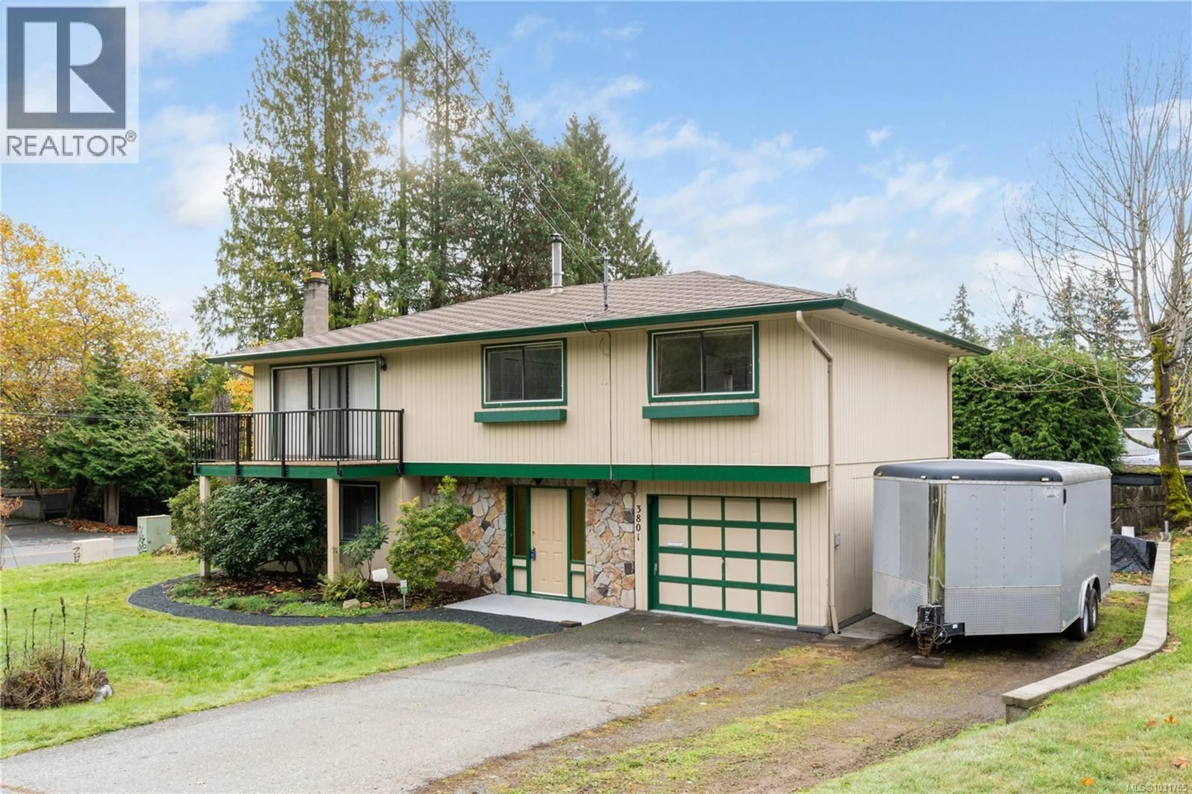 Home with vinyl exterior material, street for 3801 MORRIS PLACE, Nanaimo British Columbia V9T3W2