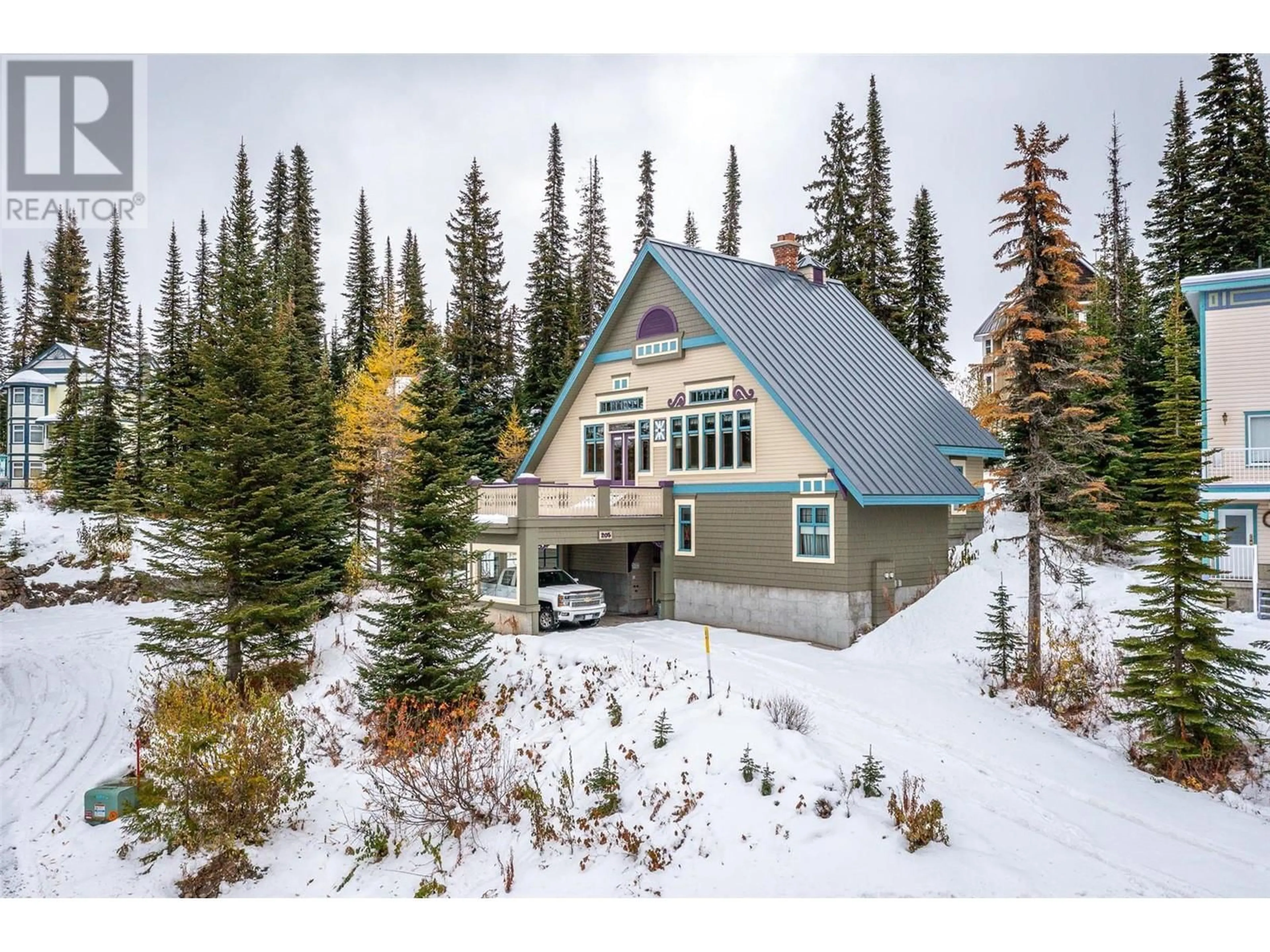 Cottage for 205 Monashee Road, Silver Star British Columbia V1B3M1