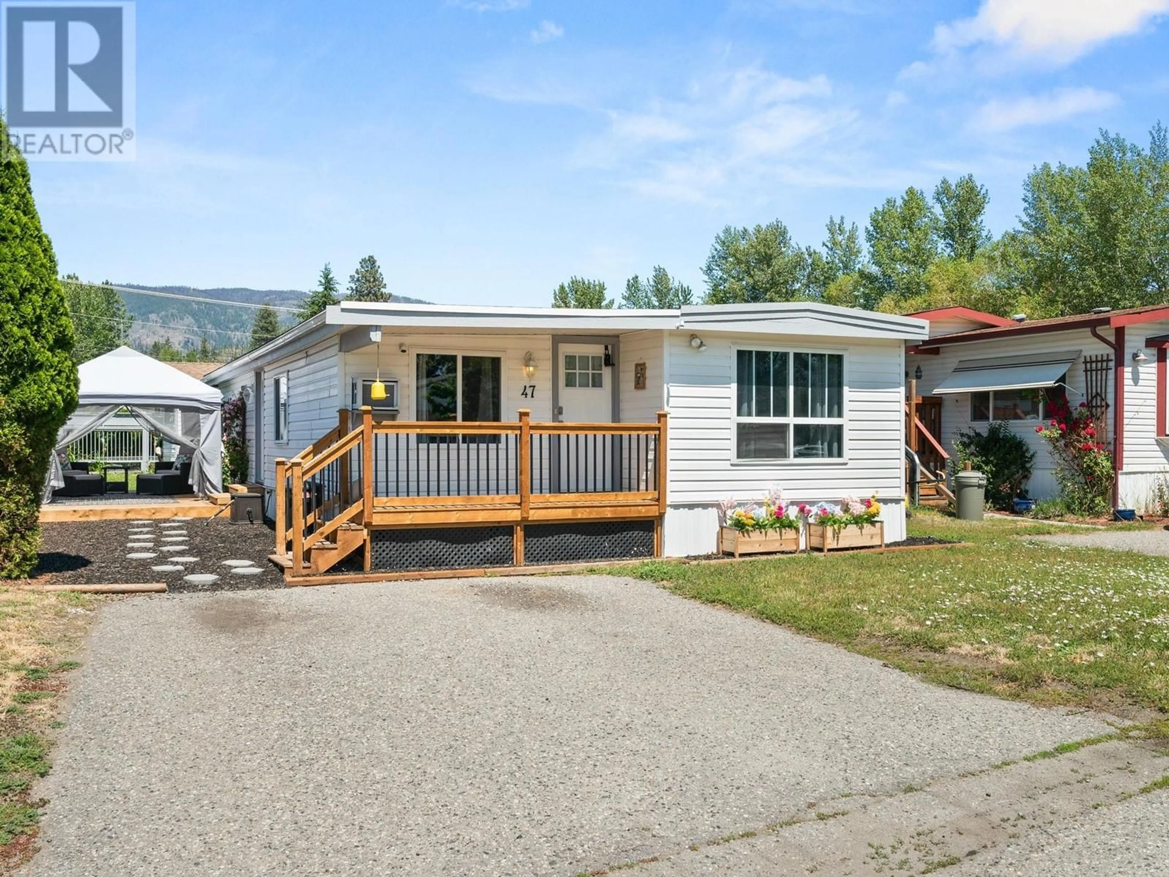 Home with vinyl exterior material for 1881 Boucherie Road Unit# 47, West Kelowna British Columbia V4T0C9