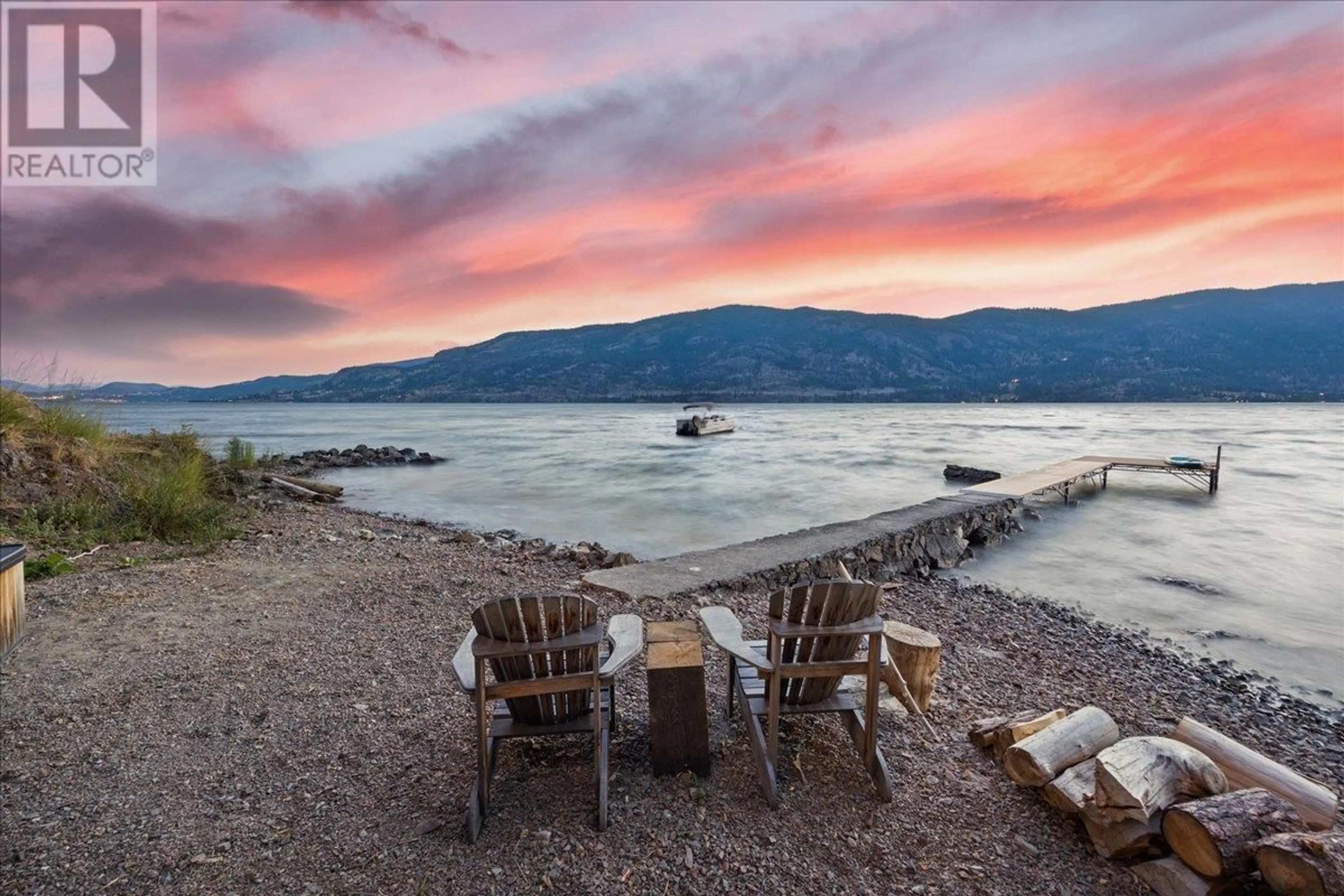 Patio, lake for 2660 Dubbin Road, Kelowna British Columbia V1V2P8