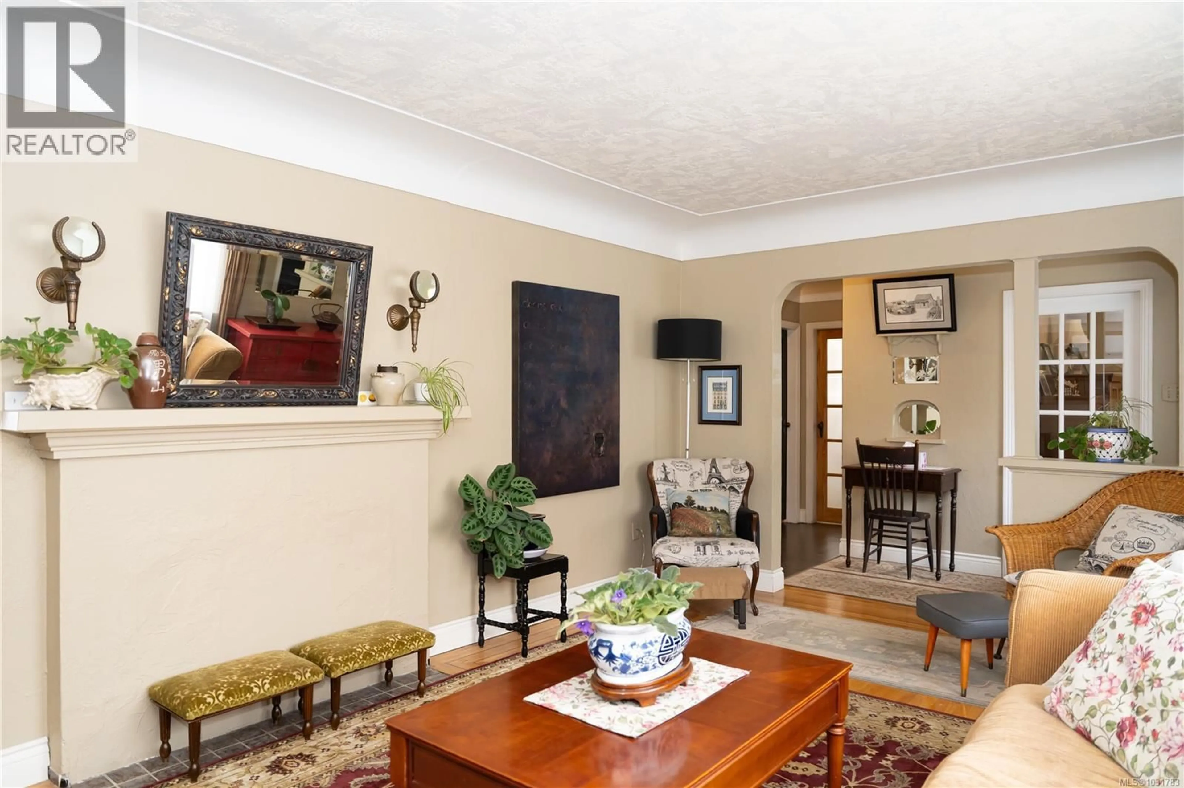 Unknown for 864 SELKIRK AVENUE, Esquimalt British Columbia V9A2T8