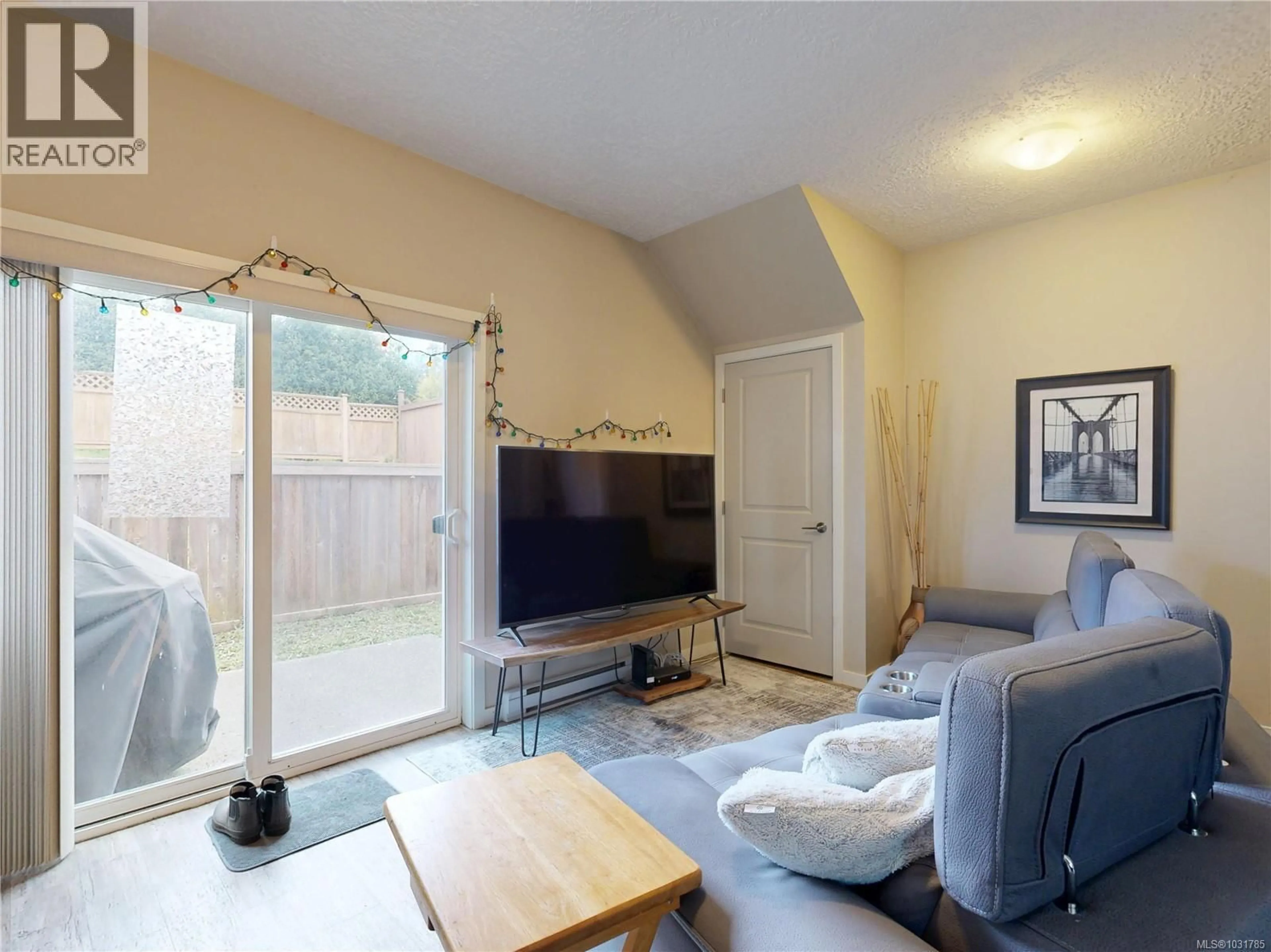 Living room with furniture, unknown for 6986 WRIGHT ROAD, Sooke British Columbia V9Z1M5