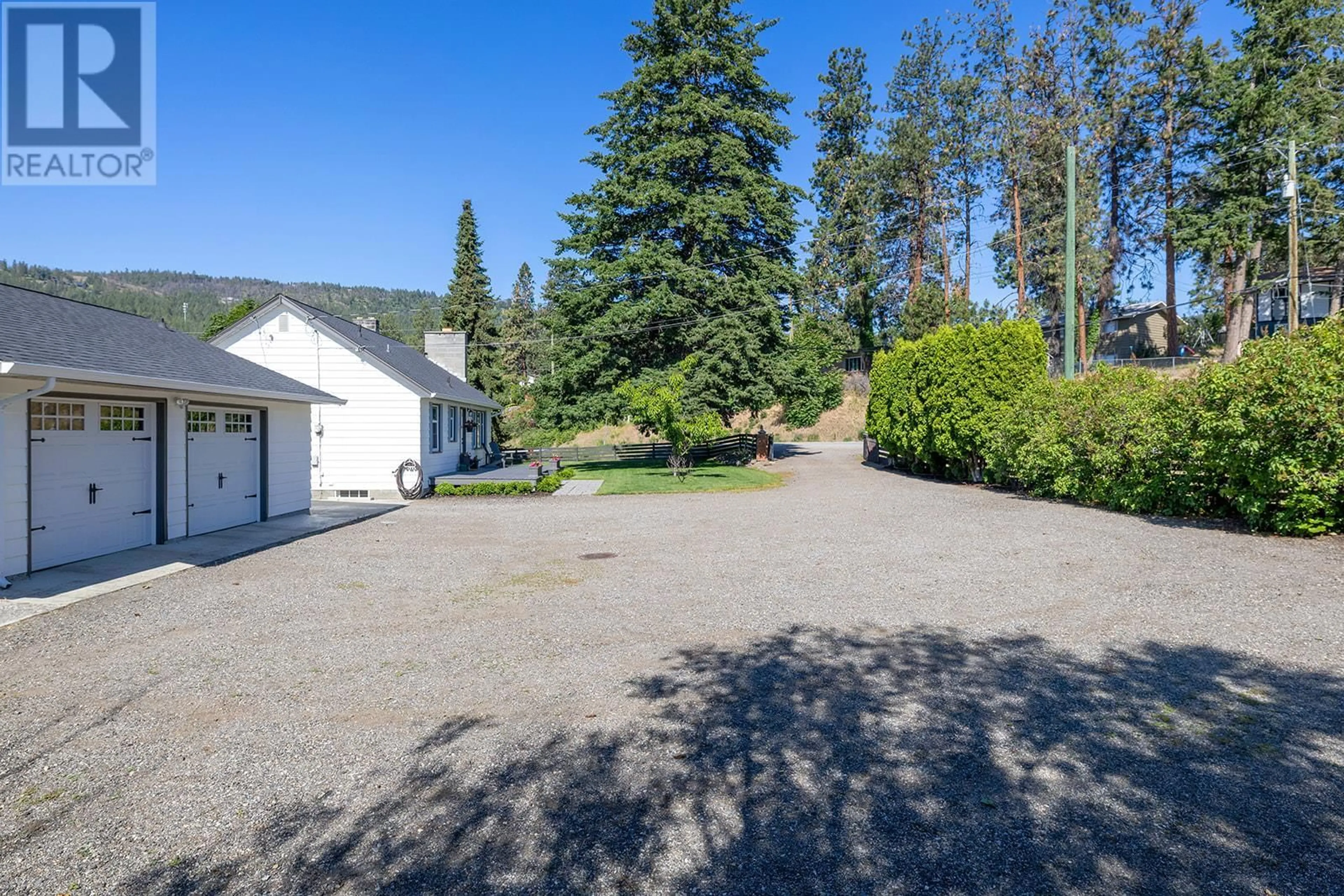 Patio for 2823 Scotstown Road, West Kelowna British Columbia V4T1J8