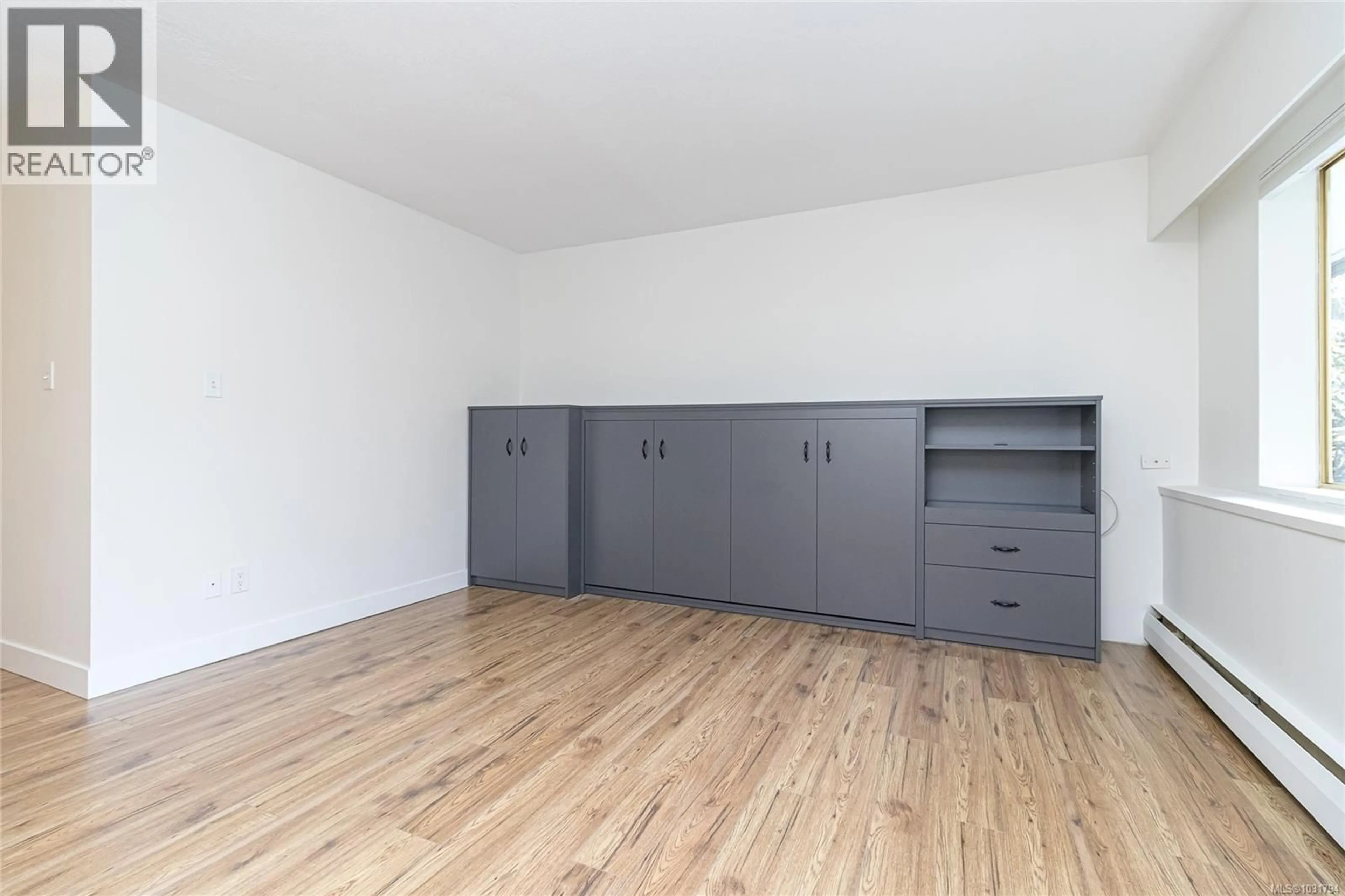Storage room or clothes room or walk-in closet for 132 - 964 HEYWOOD AVENUE, Victoria British Columbia V8V2Y5