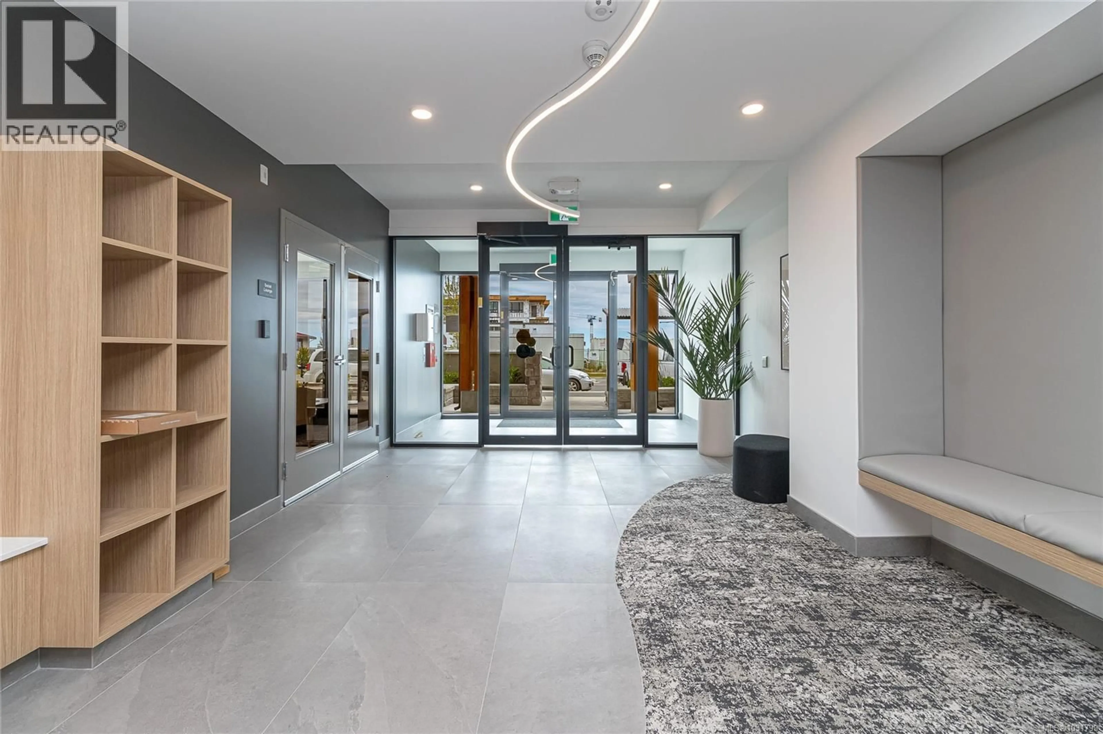 Indoor foyer for 310 - 3564B RYDER HESJEDAL WAY, Colwood British Columbia V9C0V4