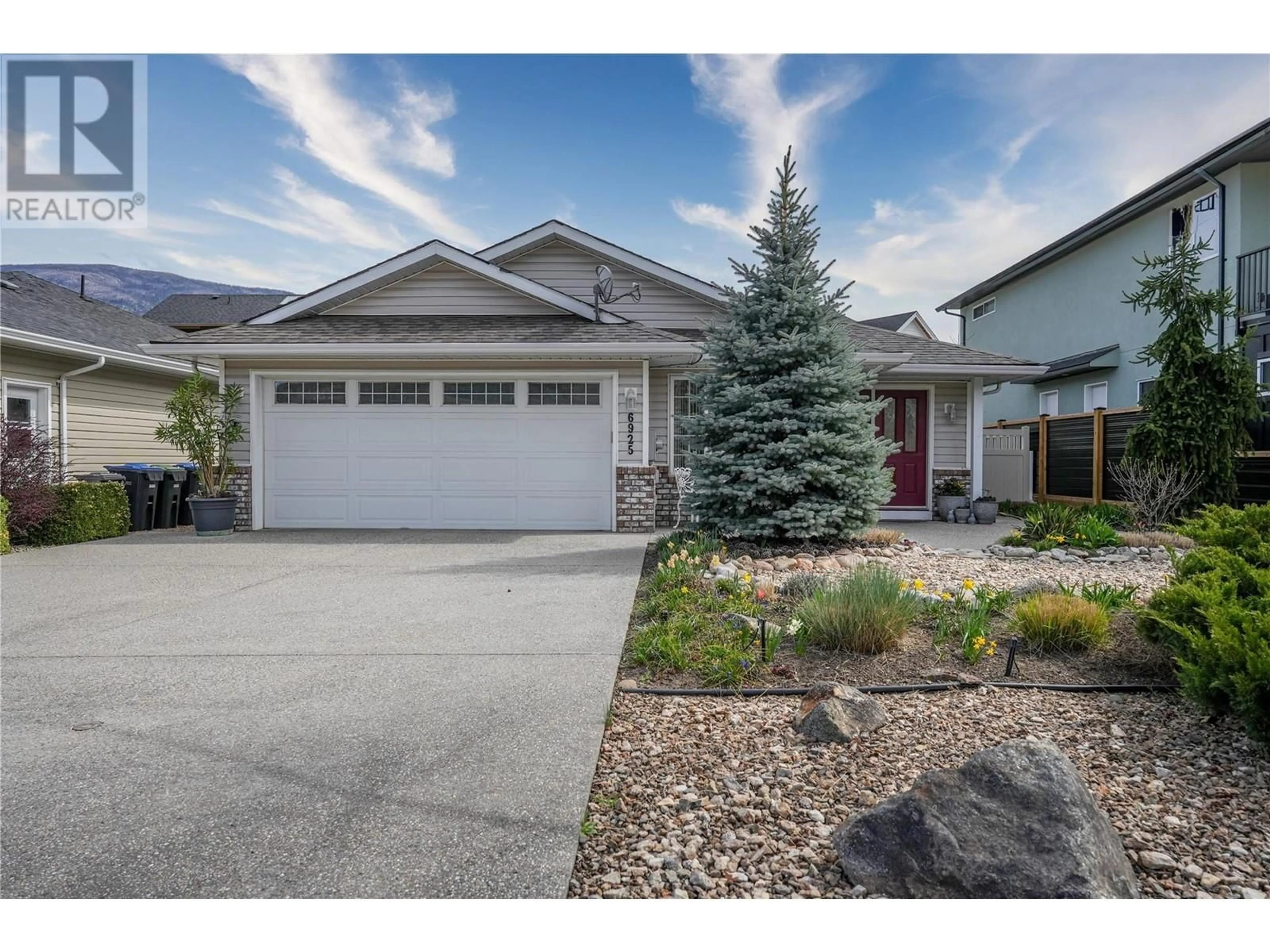 Frontside or backside of a home for 6925 Meadows Drive, Oliver British Columbia V0H1T4