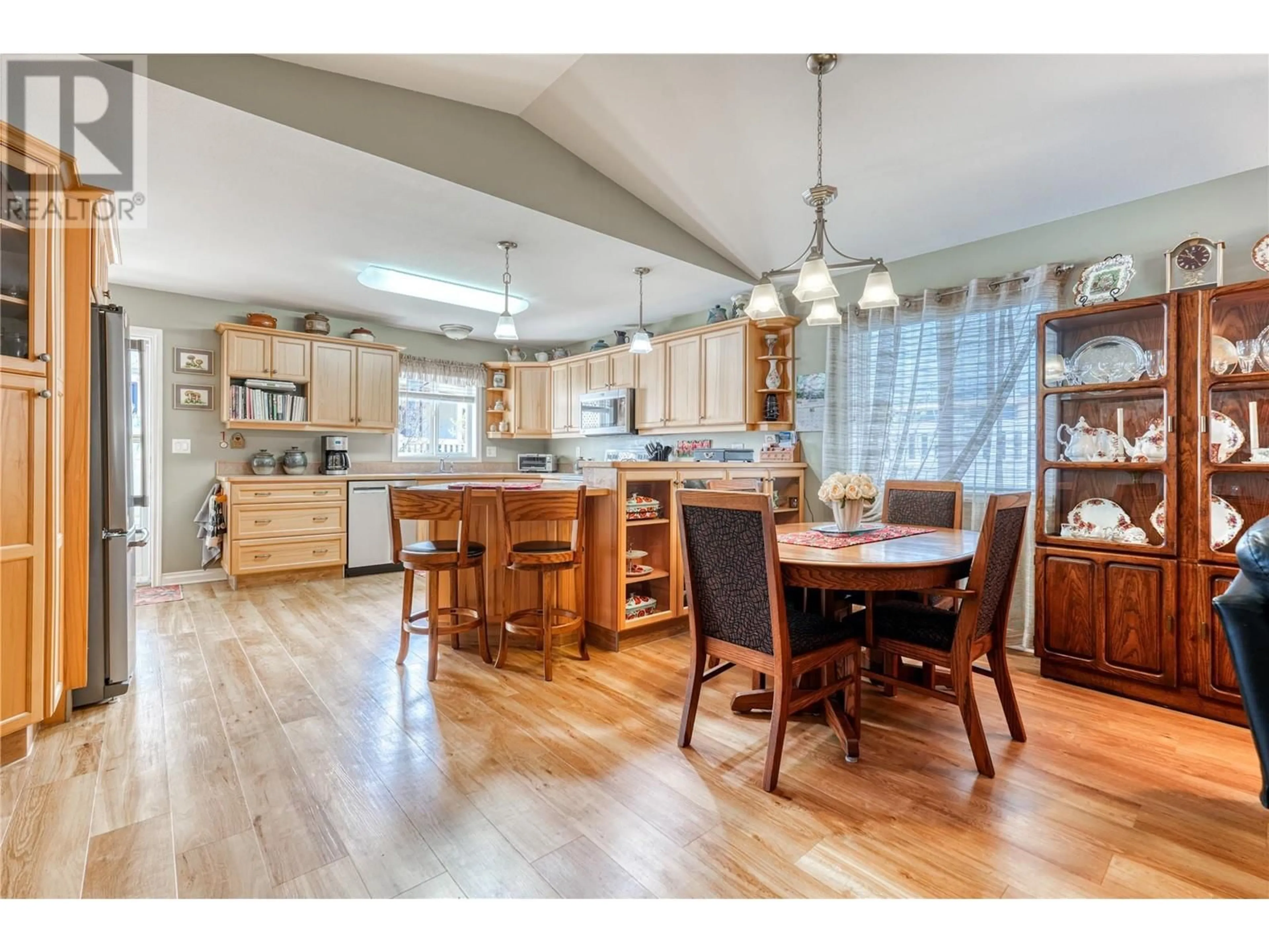 Kitchen for 6925 Meadows Drive, Oliver British Columbia V0H1T4