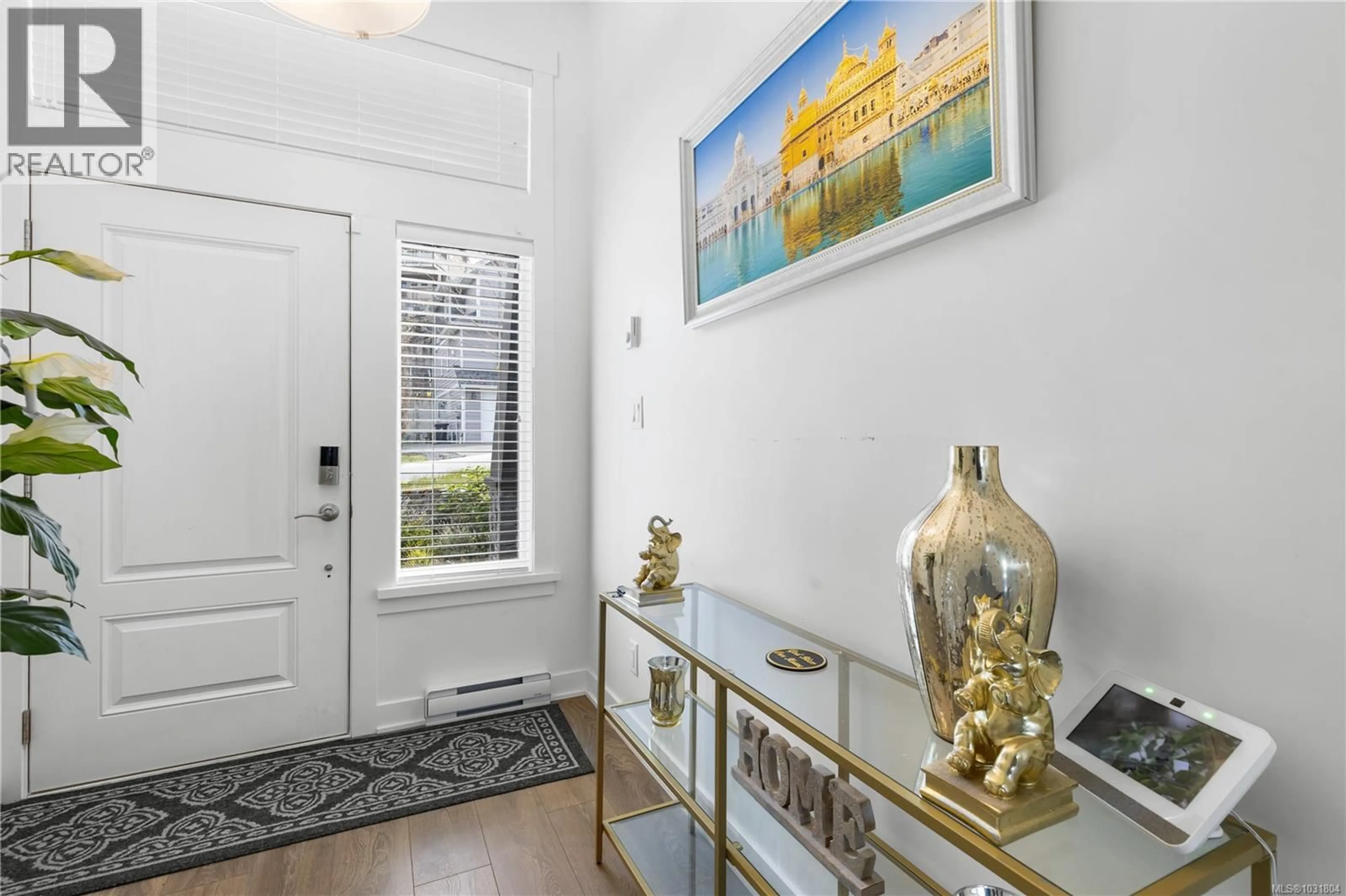 Indoor entryway for 3512 HONEYCRISP AVENUE, Langford British Columbia V9C0K4