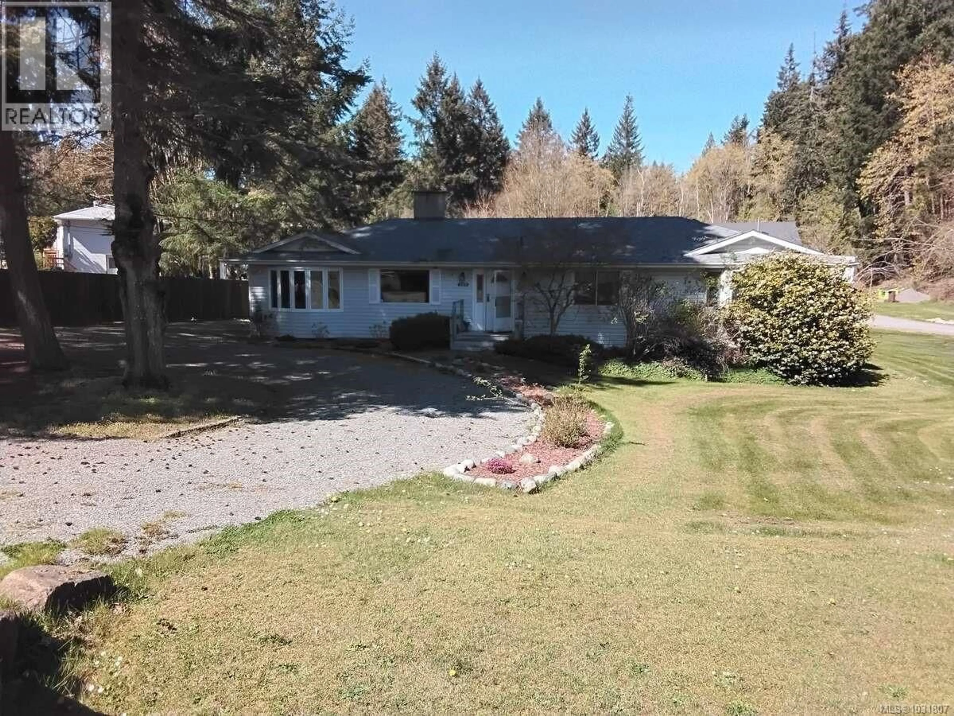 A pic from outside/outdoor area/front of a property/back of a property/a pic from drone, unknown for 4759 YELLOW POINT ROAD, Ladysmith British Columbia V9G1H2