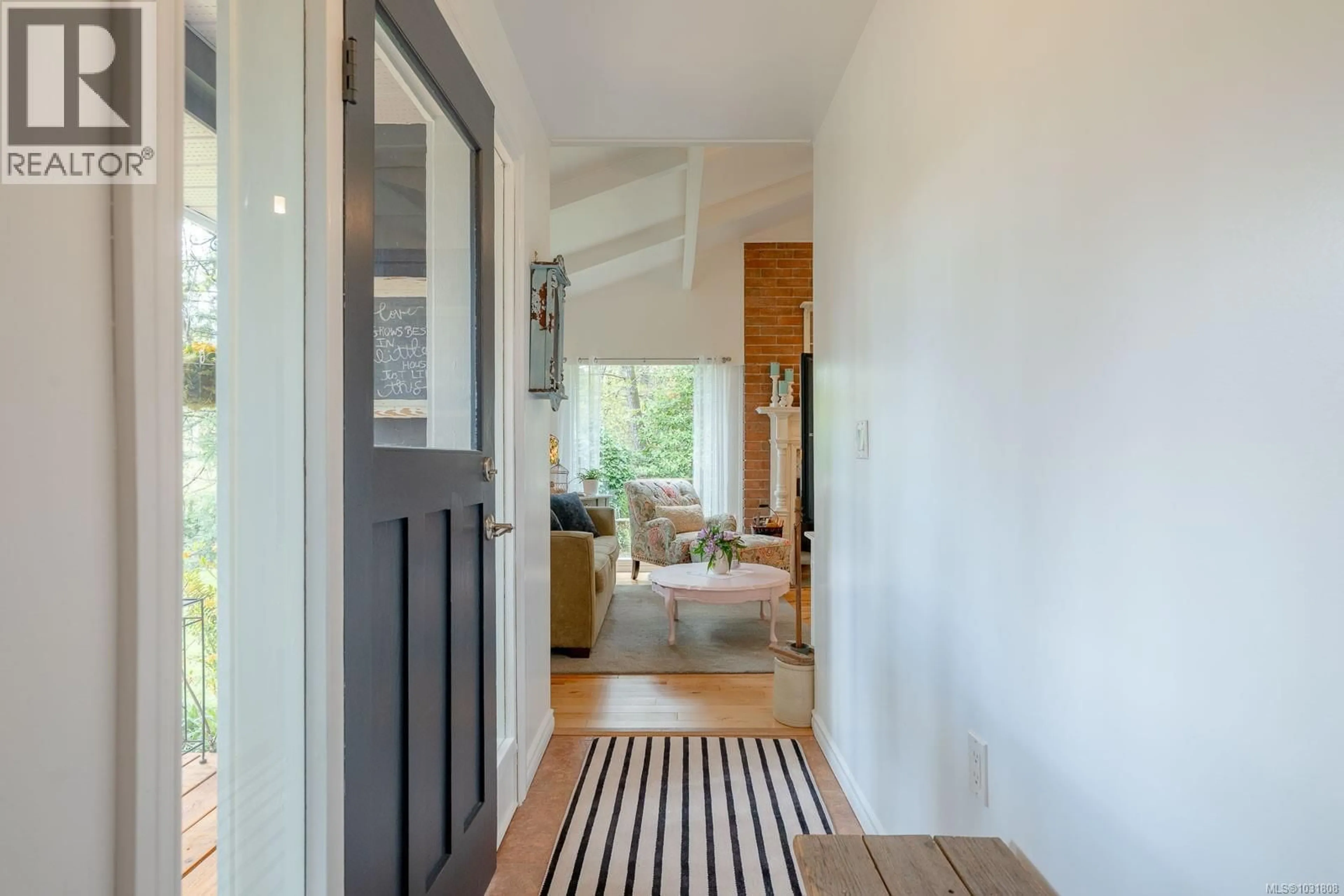 Indoor entryway for 1265 HUTCHINSON ROAD, Cobble Hill British Columbia V0R1L0