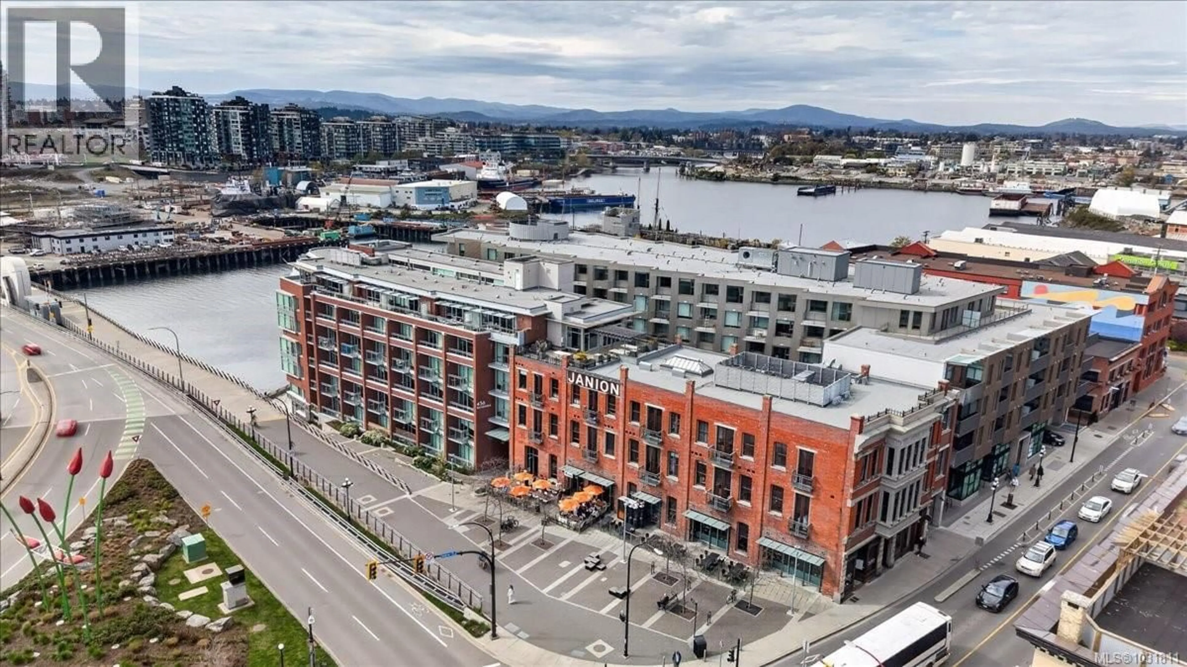 A pic from outside/outdoor area/front of a property/back of a property/a pic from drone, city buildings view from balcony for 206 - 456 PANDORA AVENUE, Victoria British Columbia V8W0E3