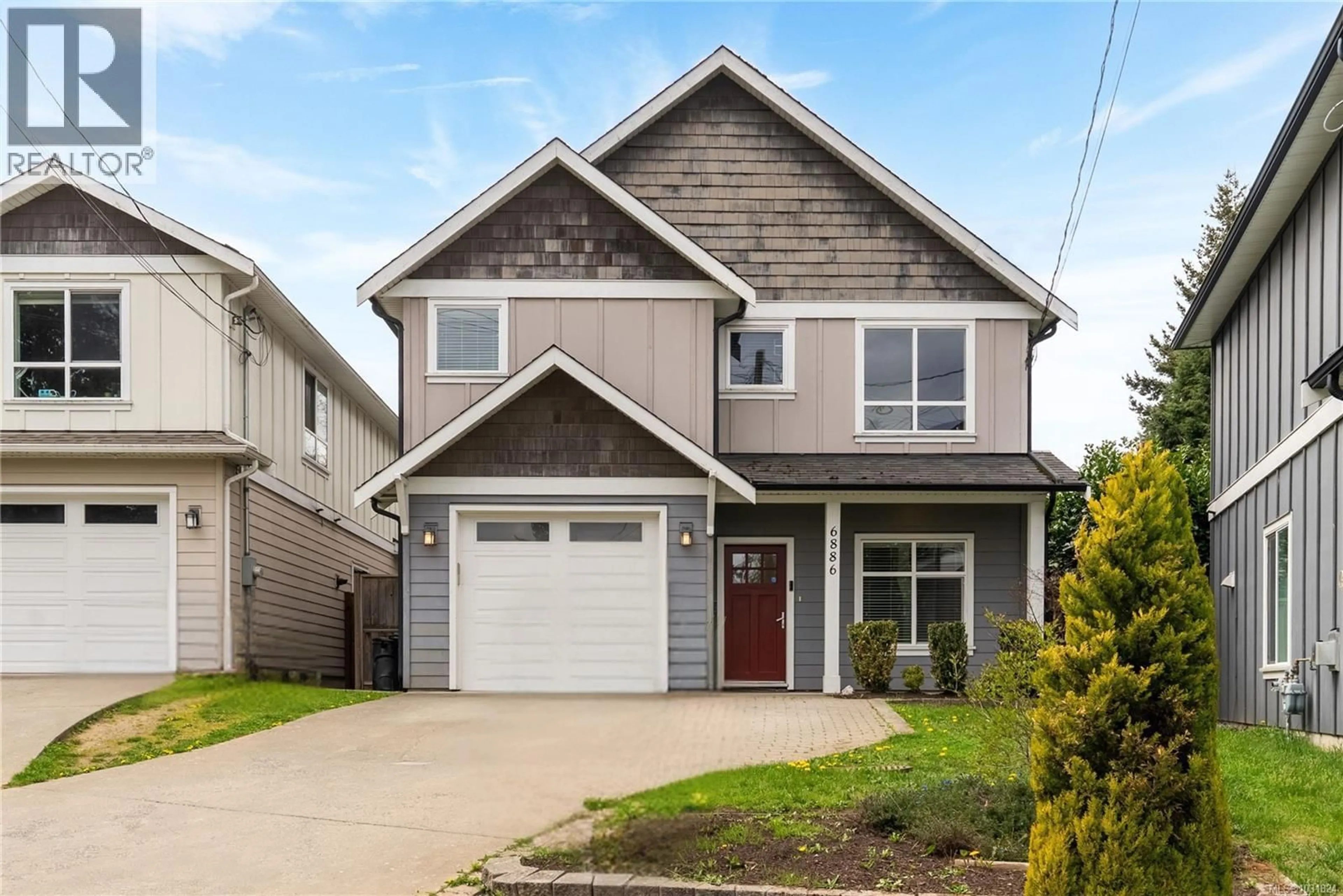 Home with vinyl exterior material, street for 6886 SAANICH CROSS ROAD, Central Saanich British Columbia V8Z5X6