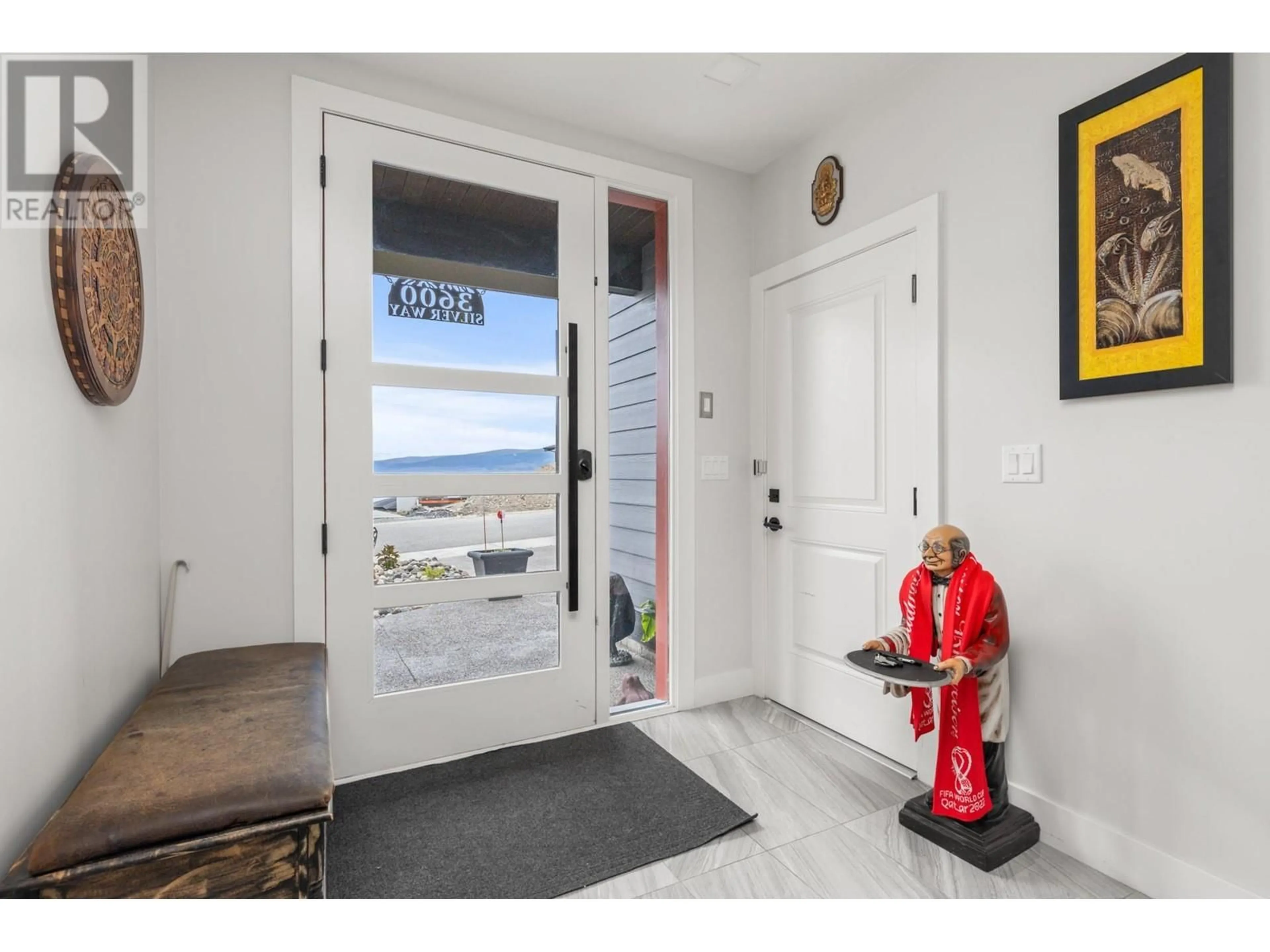 Indoor entryway for 3600 Silver Way, West Kelowna British Columbia V4T1A3