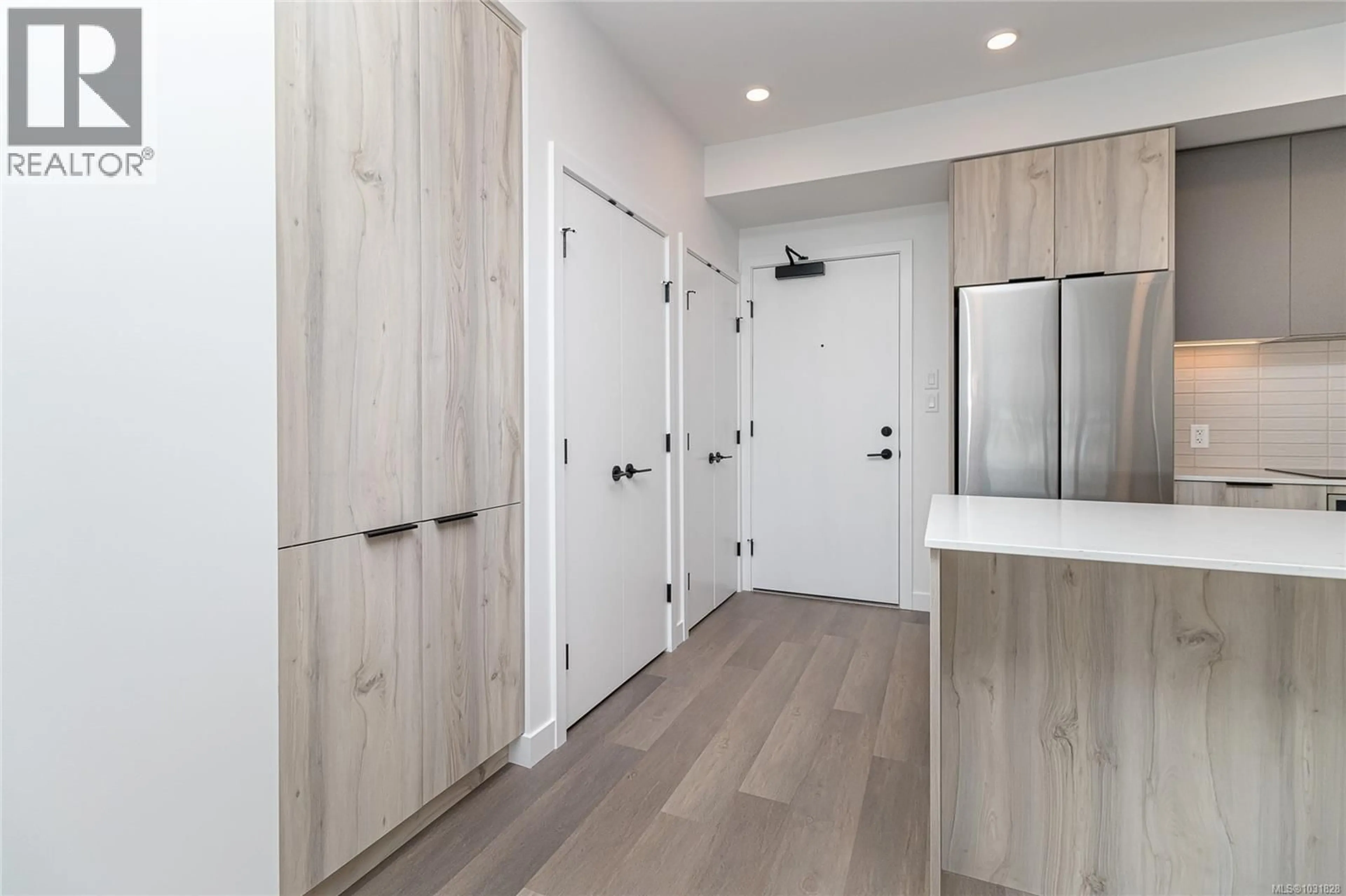 Unknown for 312 - 3564B RYDER HESJEDAL WAY, Colwood British Columbia V9C0V4