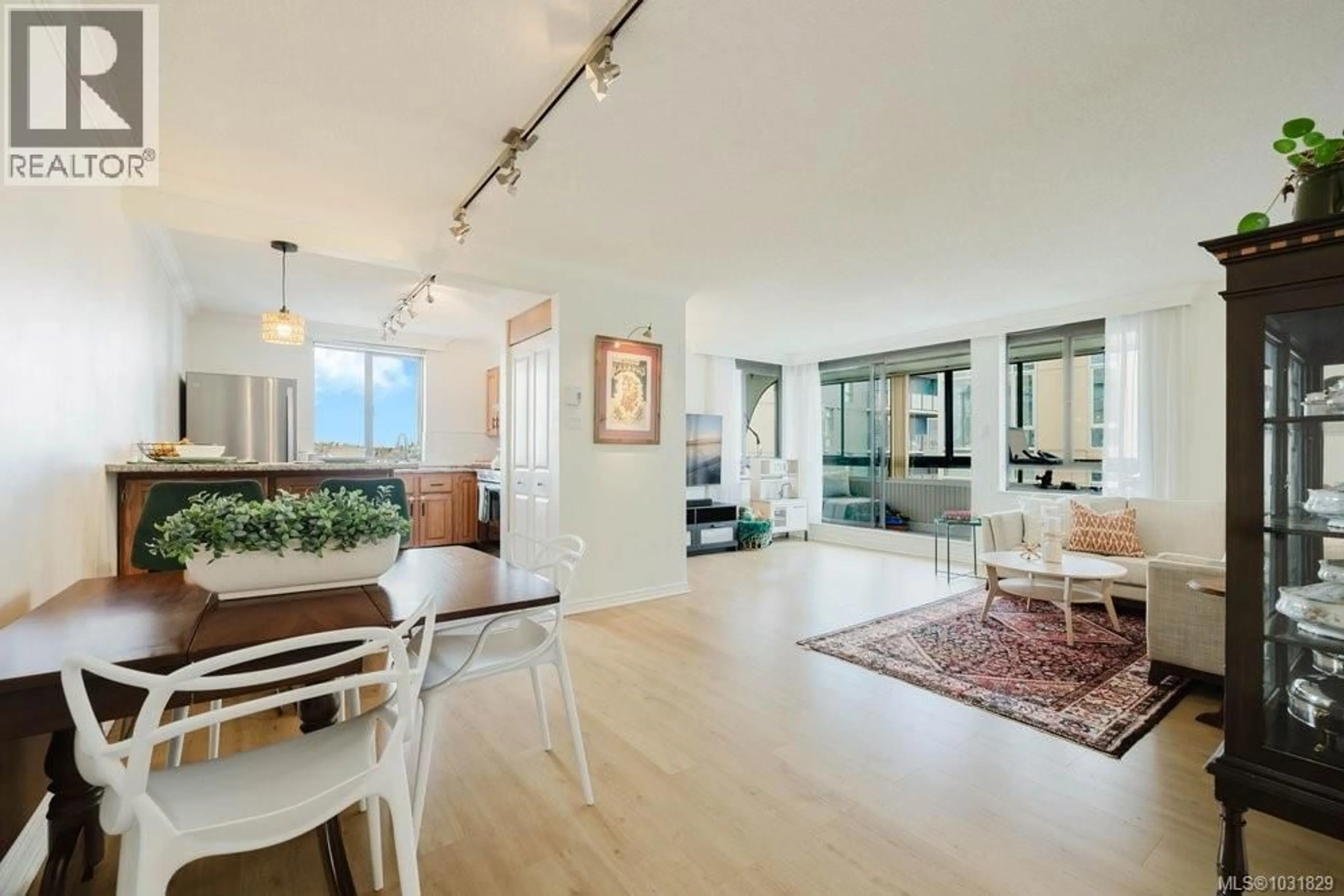 Living room with furniture, unknown for 1004 - 1034 JOHNSON STREET, Victoria British Columbia V8V3N7