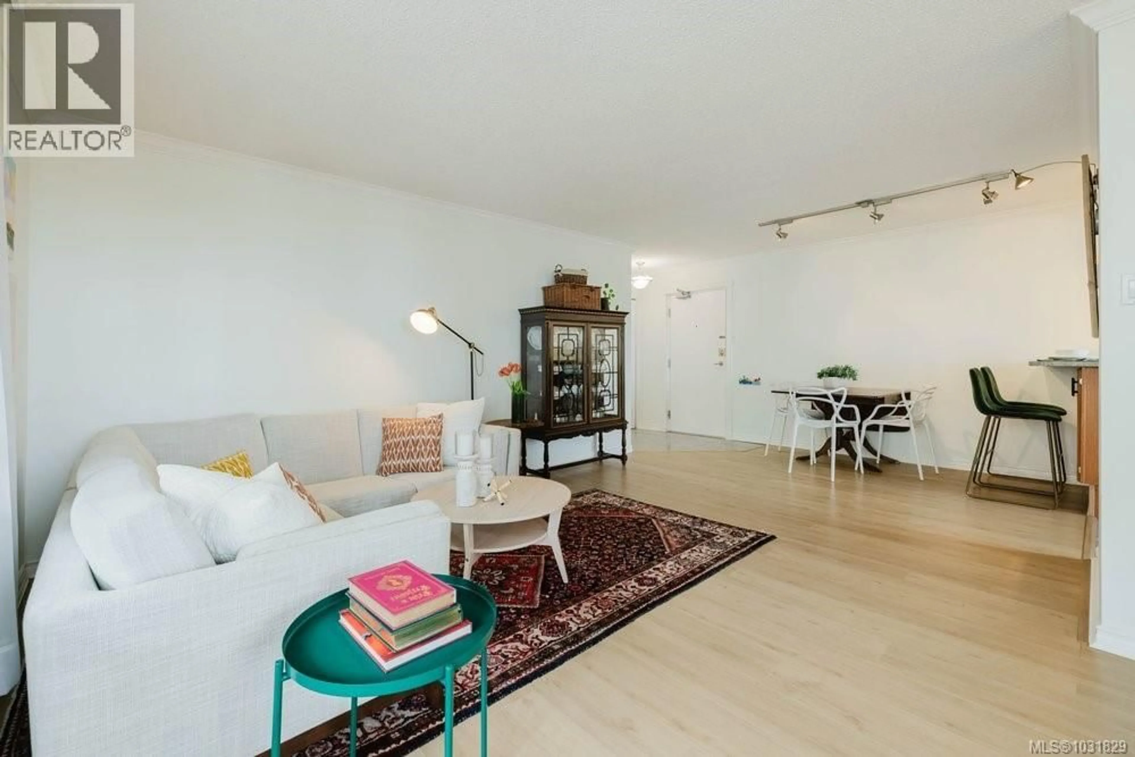 Living room with furniture, unknown for 1004 - 1034 JOHNSON STREET, Victoria British Columbia V8V3N7